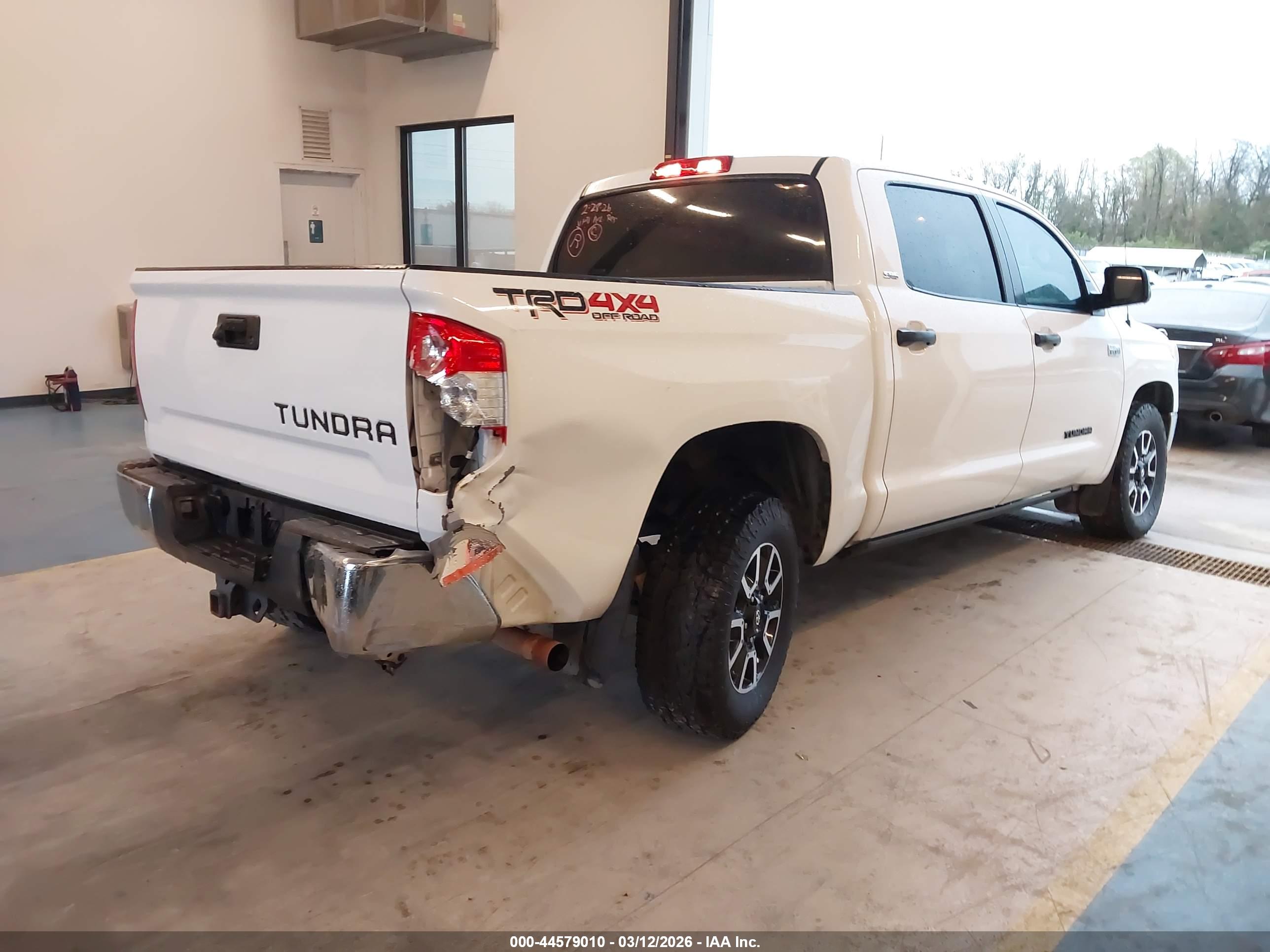 TOYOTA TUNDRA image 4