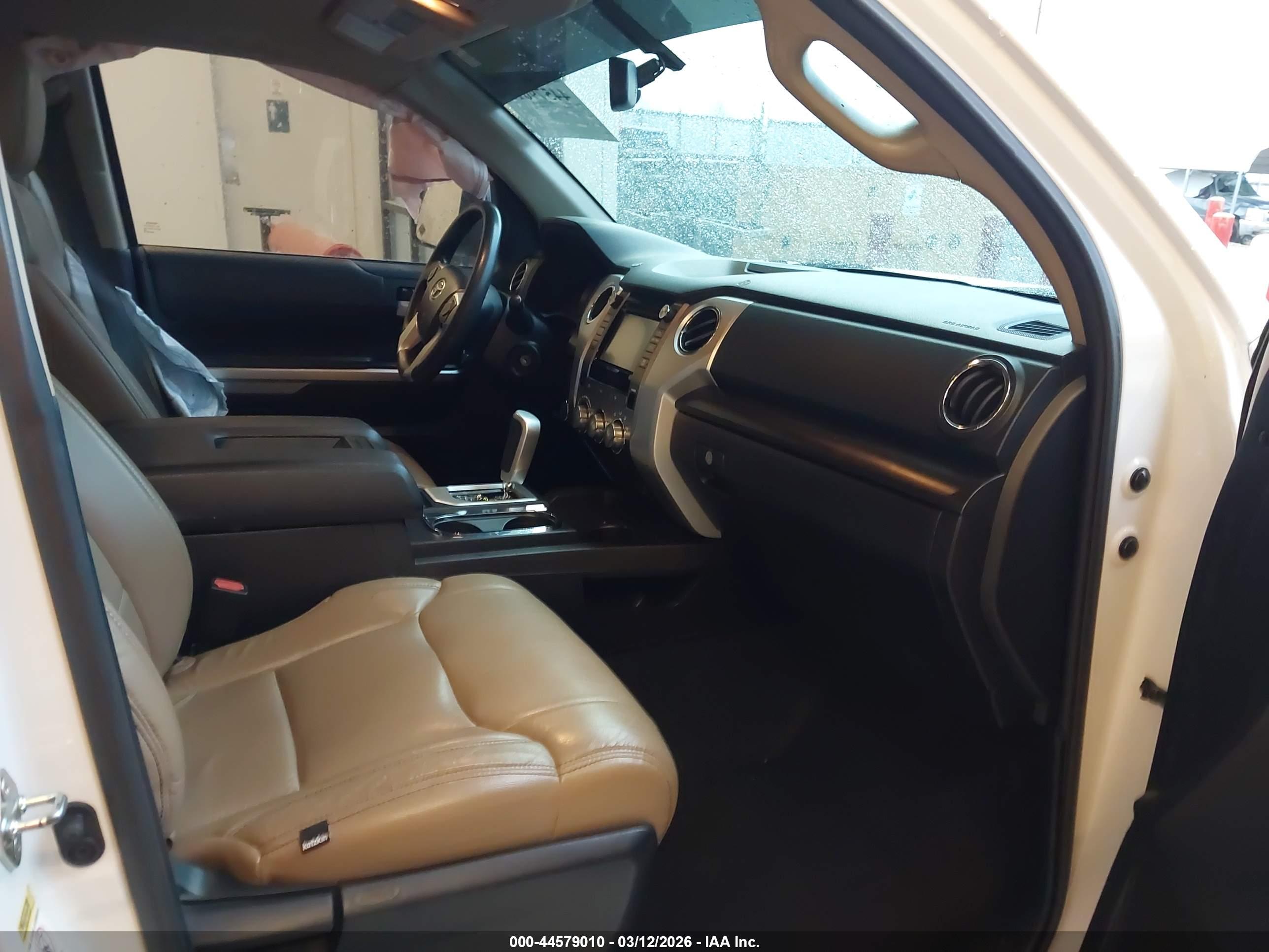 TOYOTA TUNDRA image 5