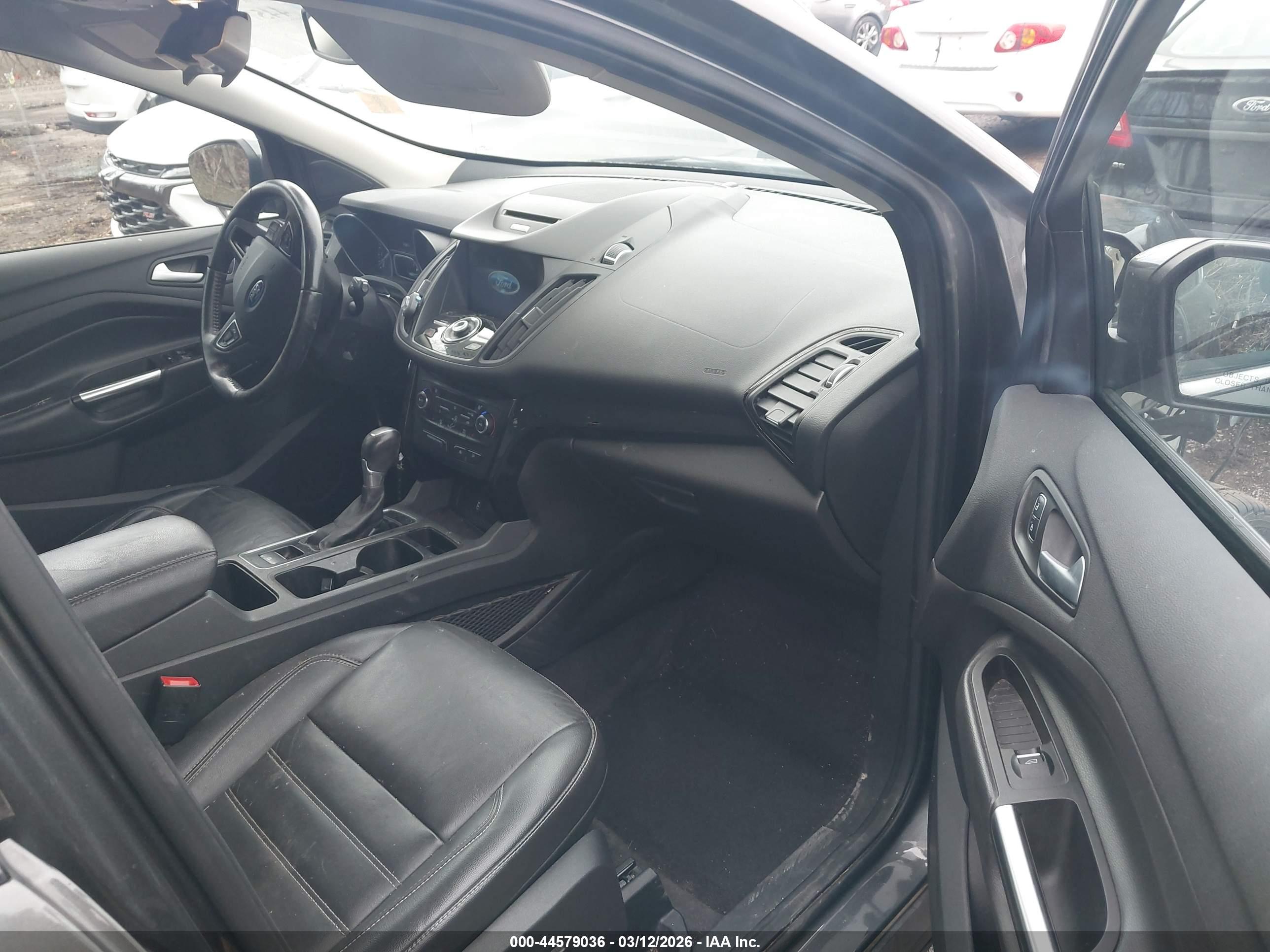 FORD ESCAPE image 5