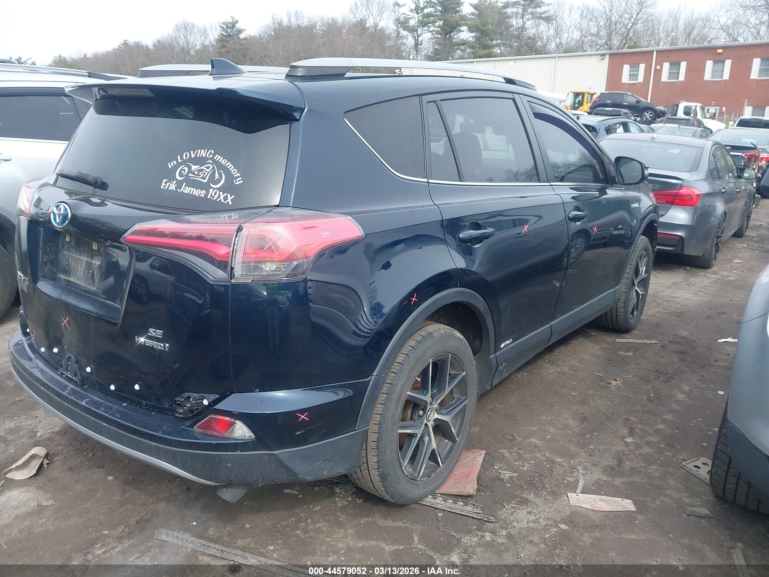 TOYOTA RAV4 image 4