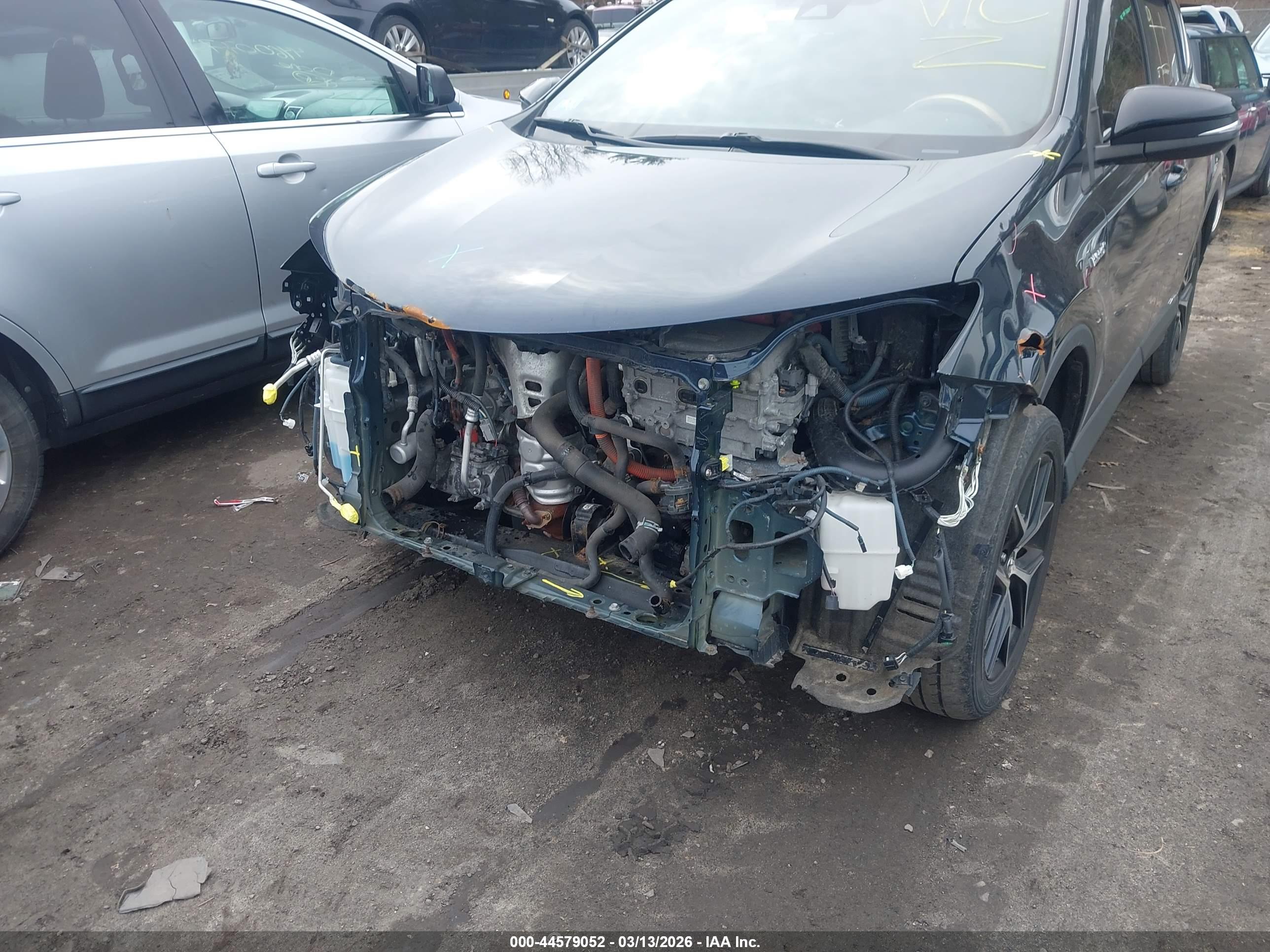 TOYOTA RAV4 image 6