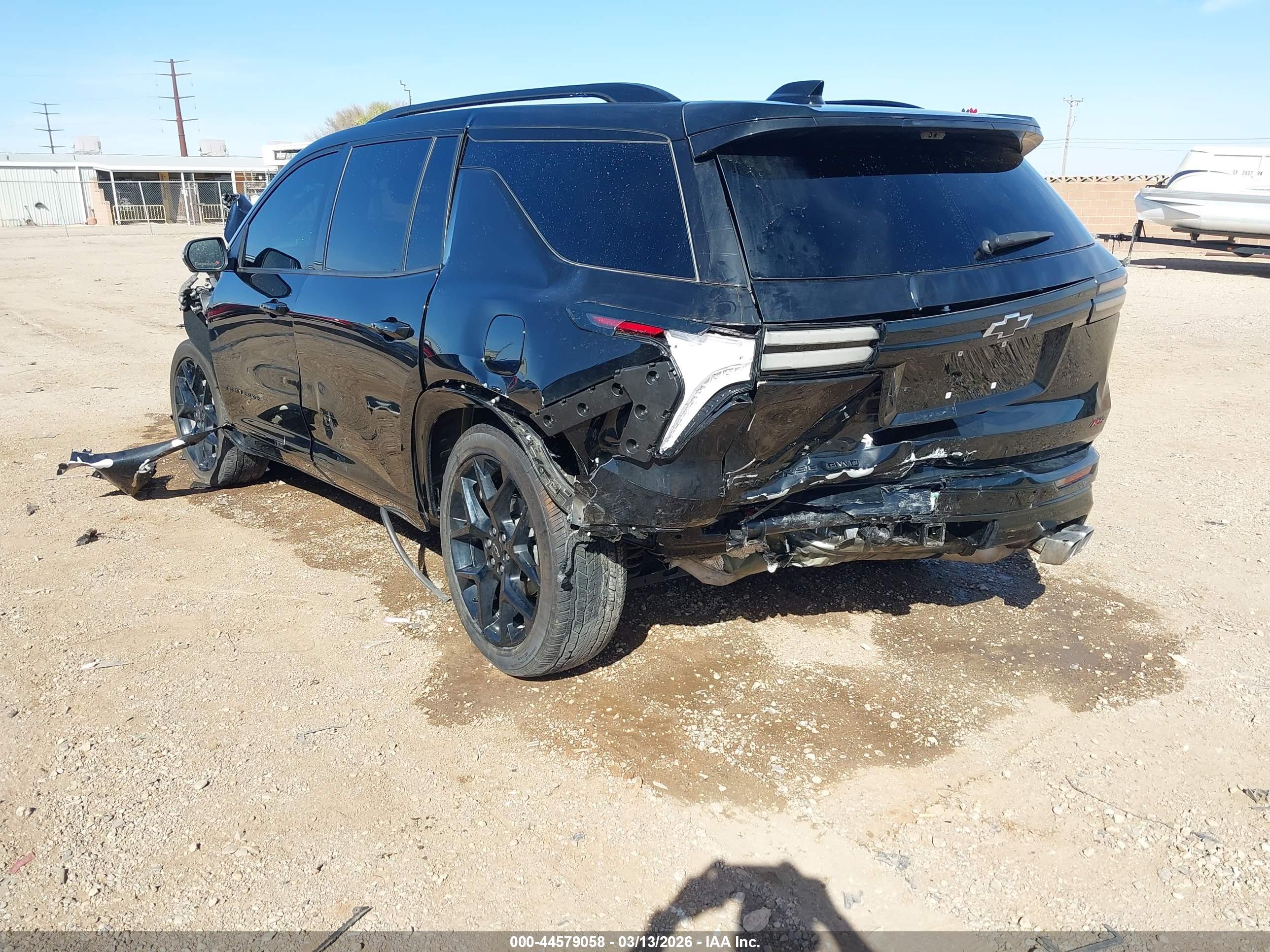 CHEVROLET TRAVERSE image 3
