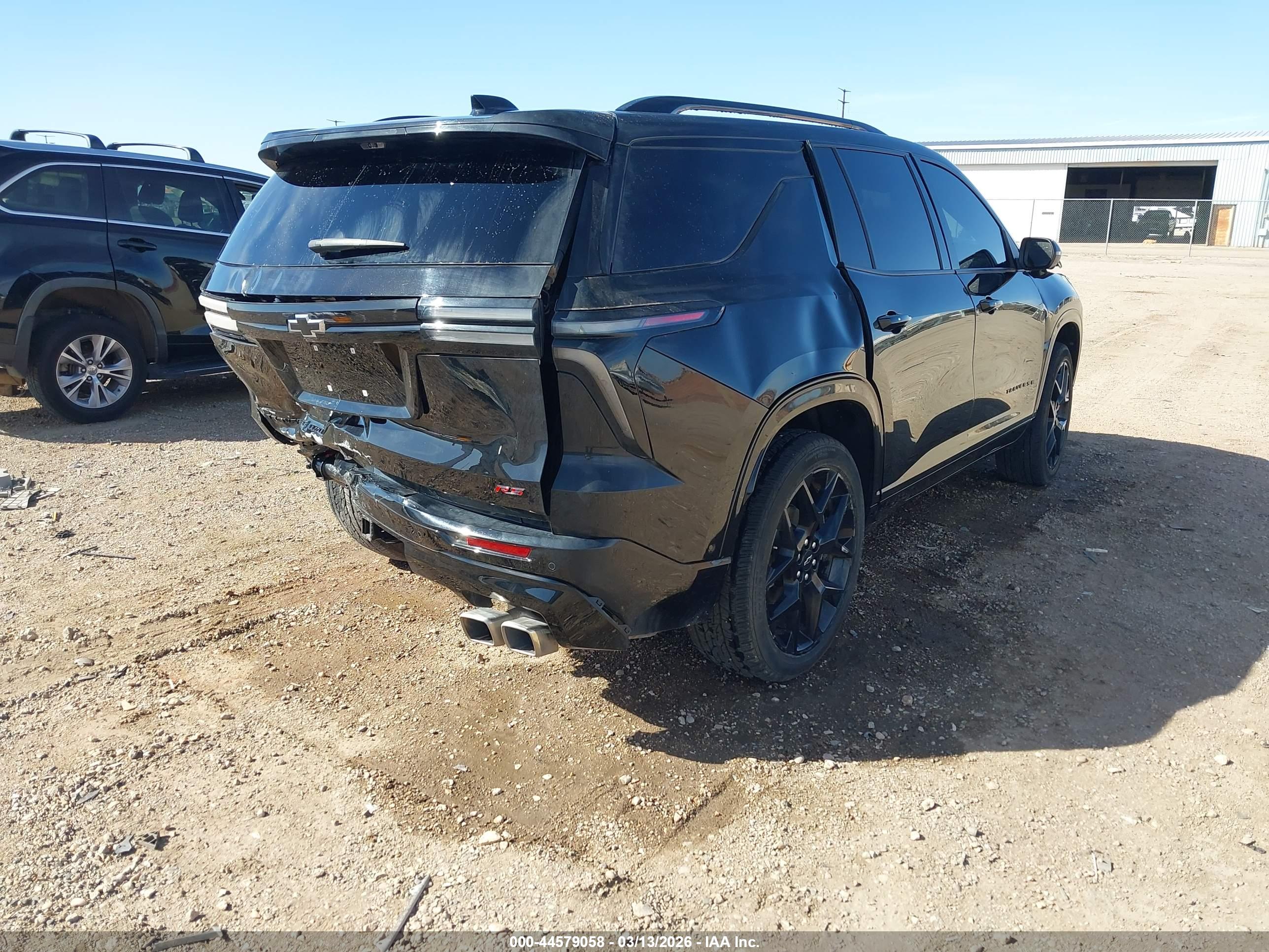 CHEVROLET TRAVERSE image 4