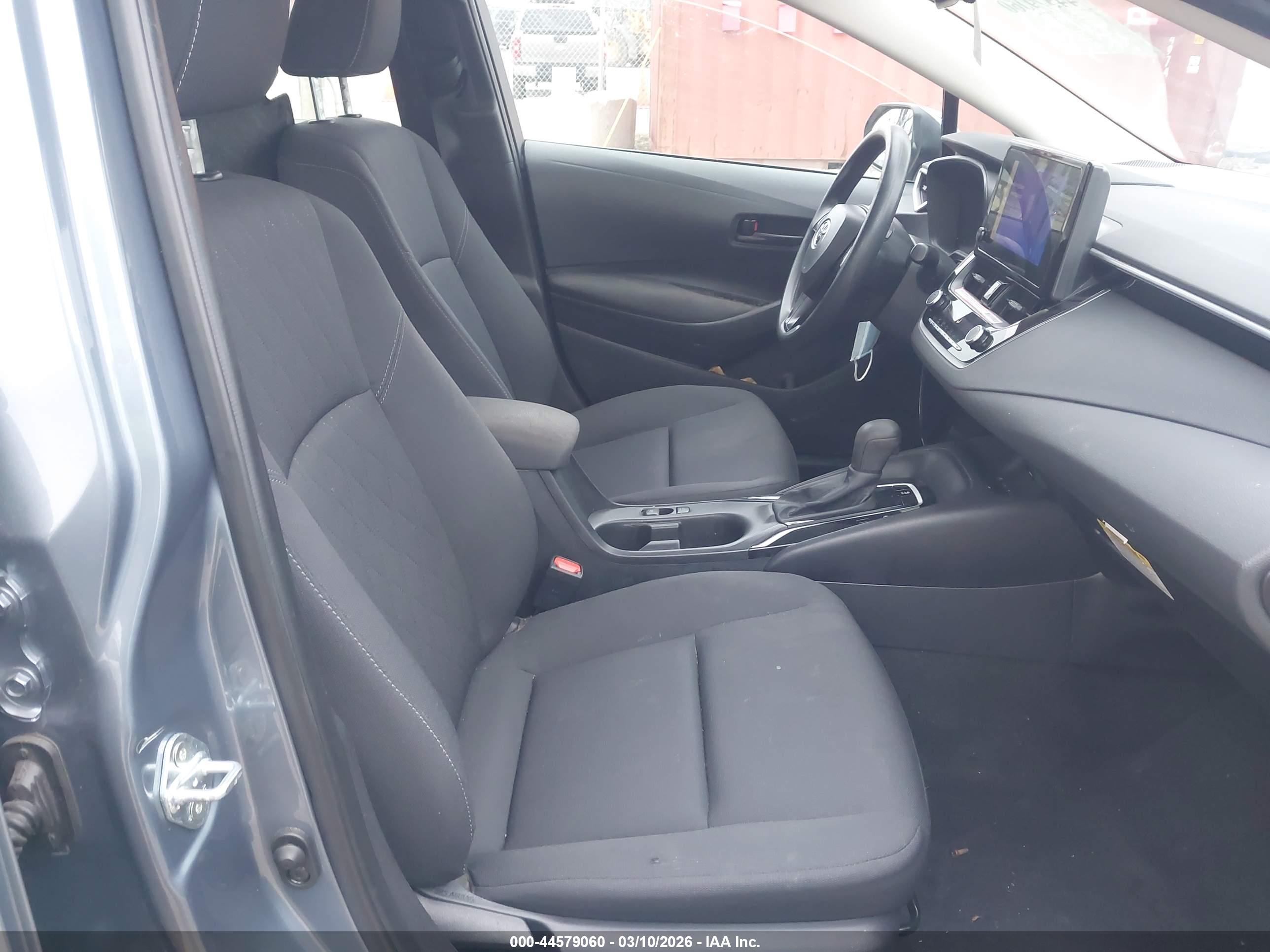 TOYOTA COROLLA image 5