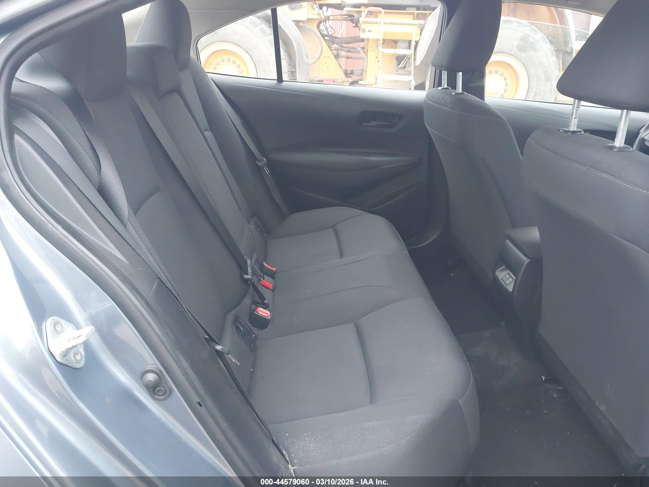 TOYOTA COROLLA image 8