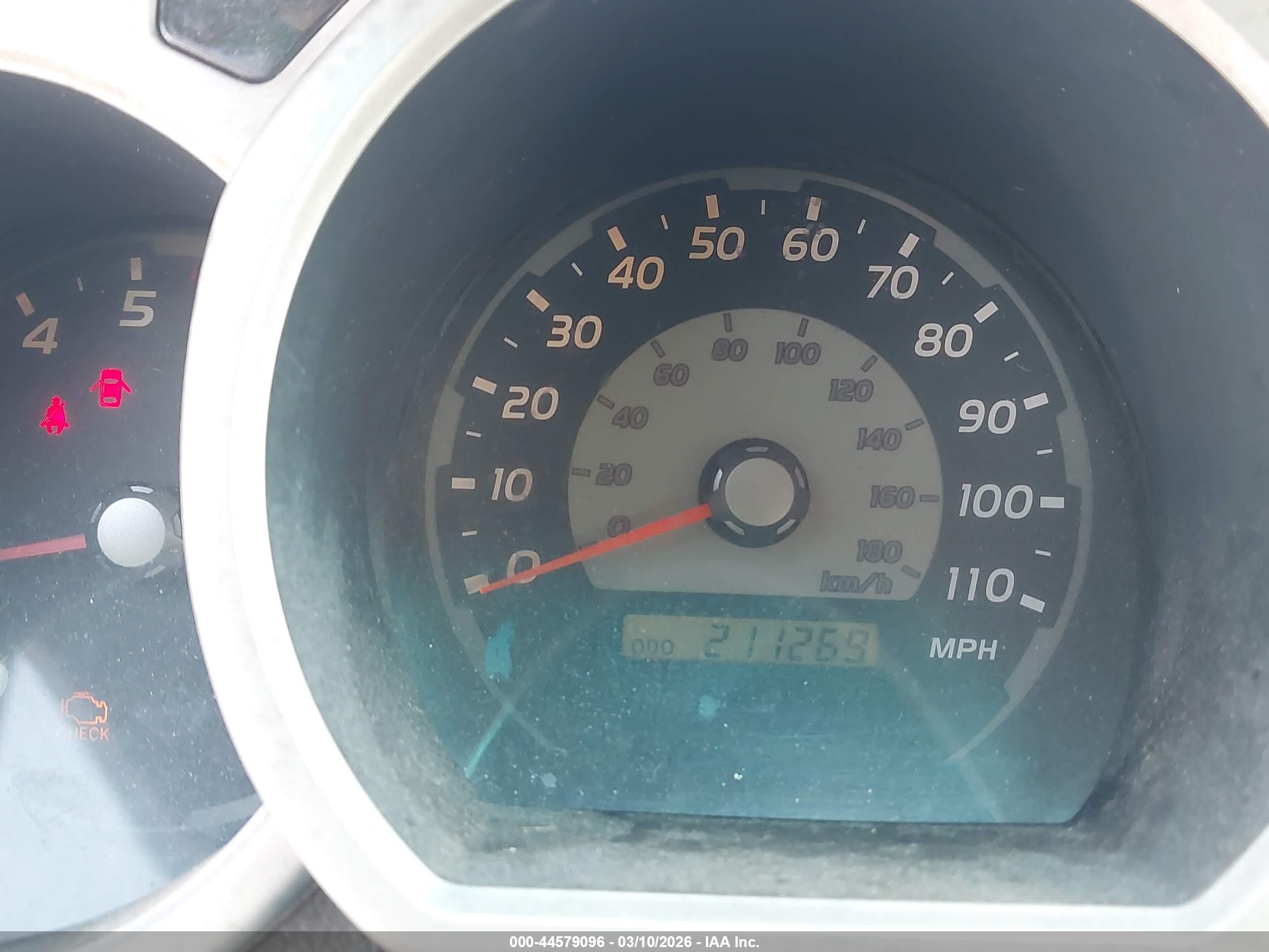 TOYOTA 4RUNNER image 7
