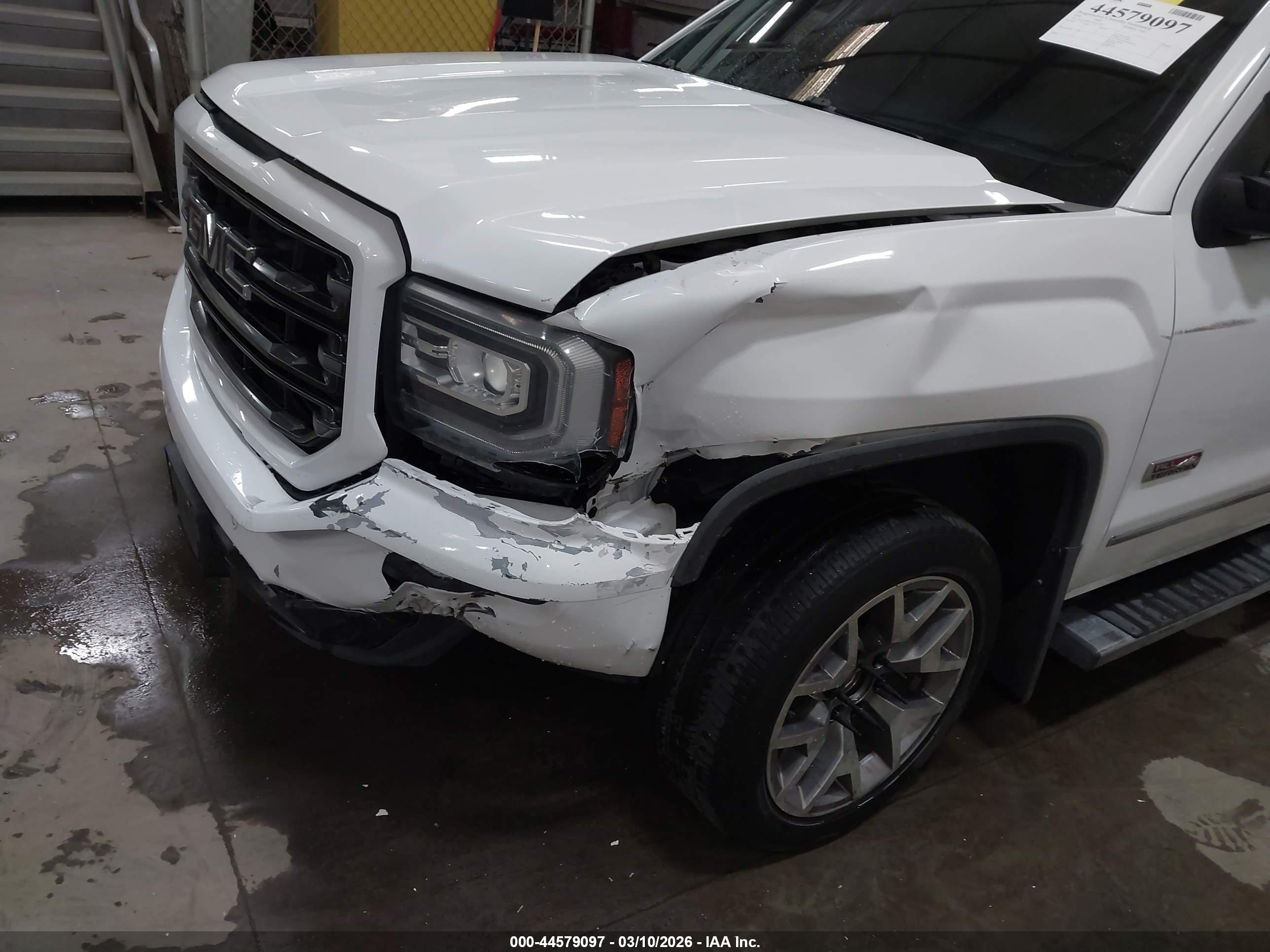 GMC SIERRA image 6