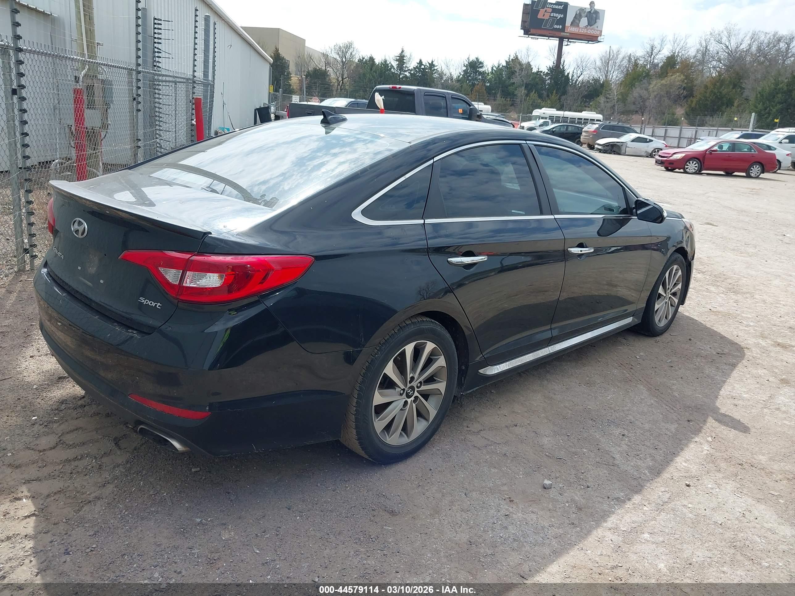 HYUNDAI SONATA image 4