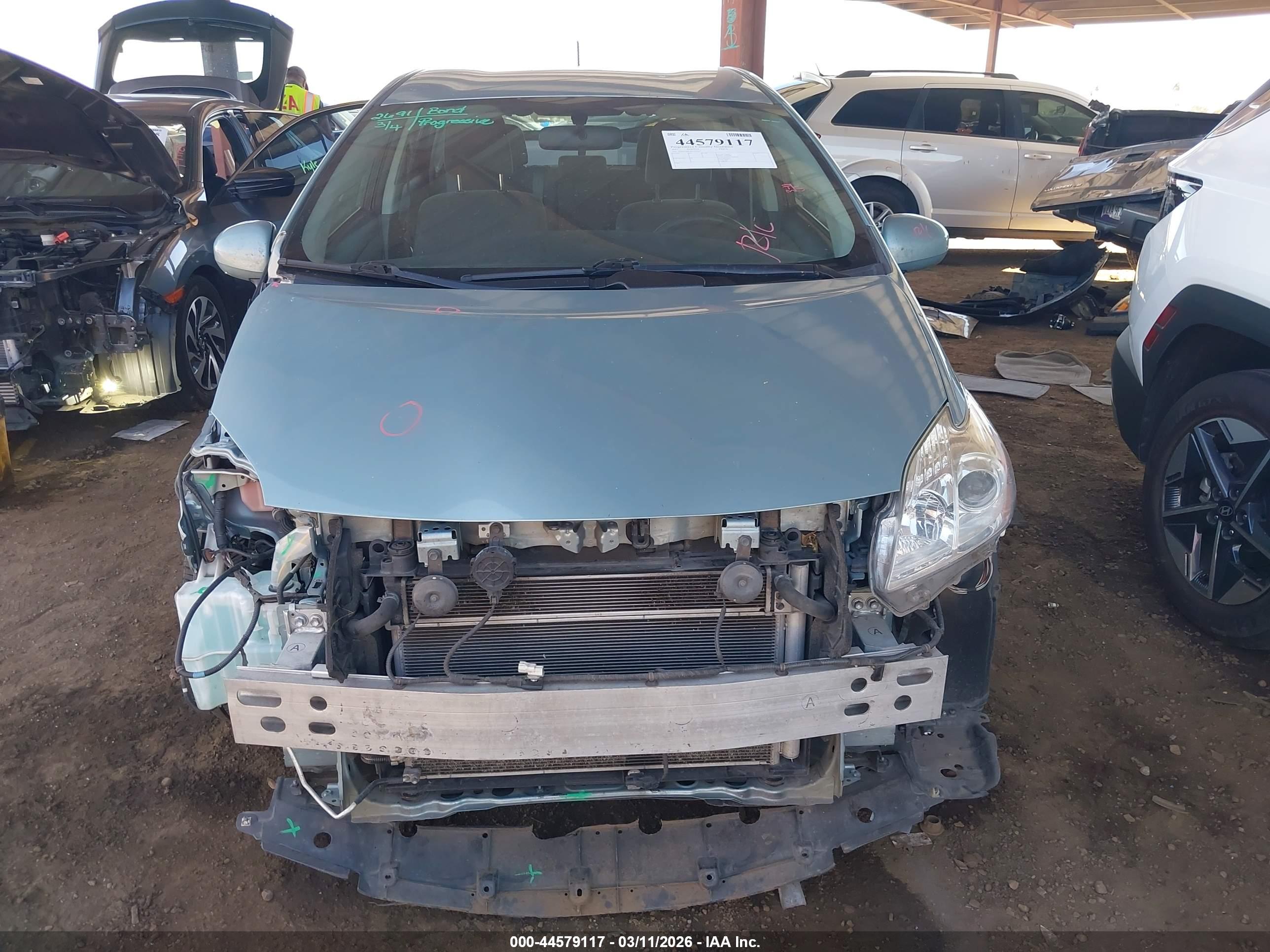 TOYOTA PRIUS image 6