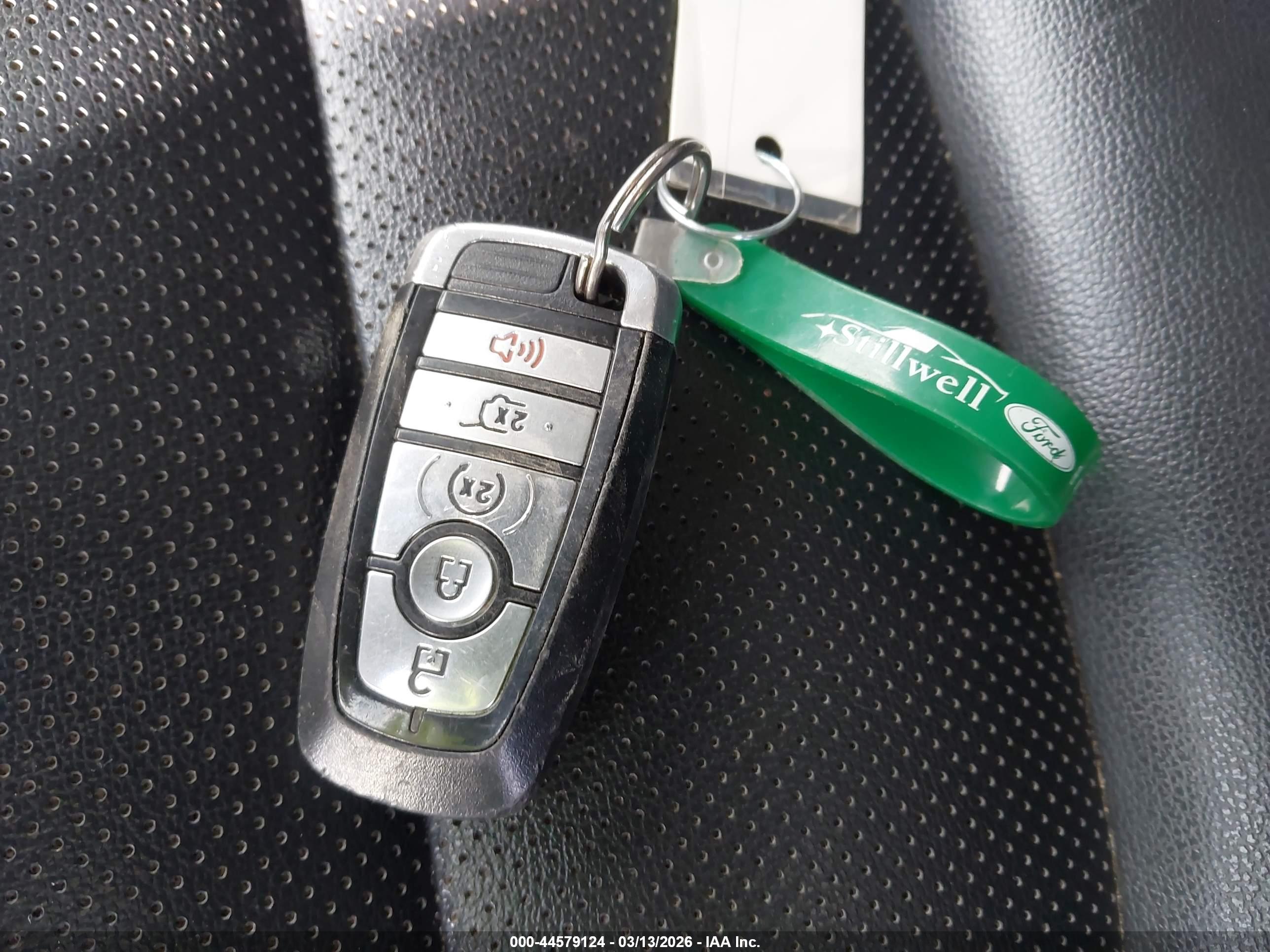 FORD ESCAPE image 11