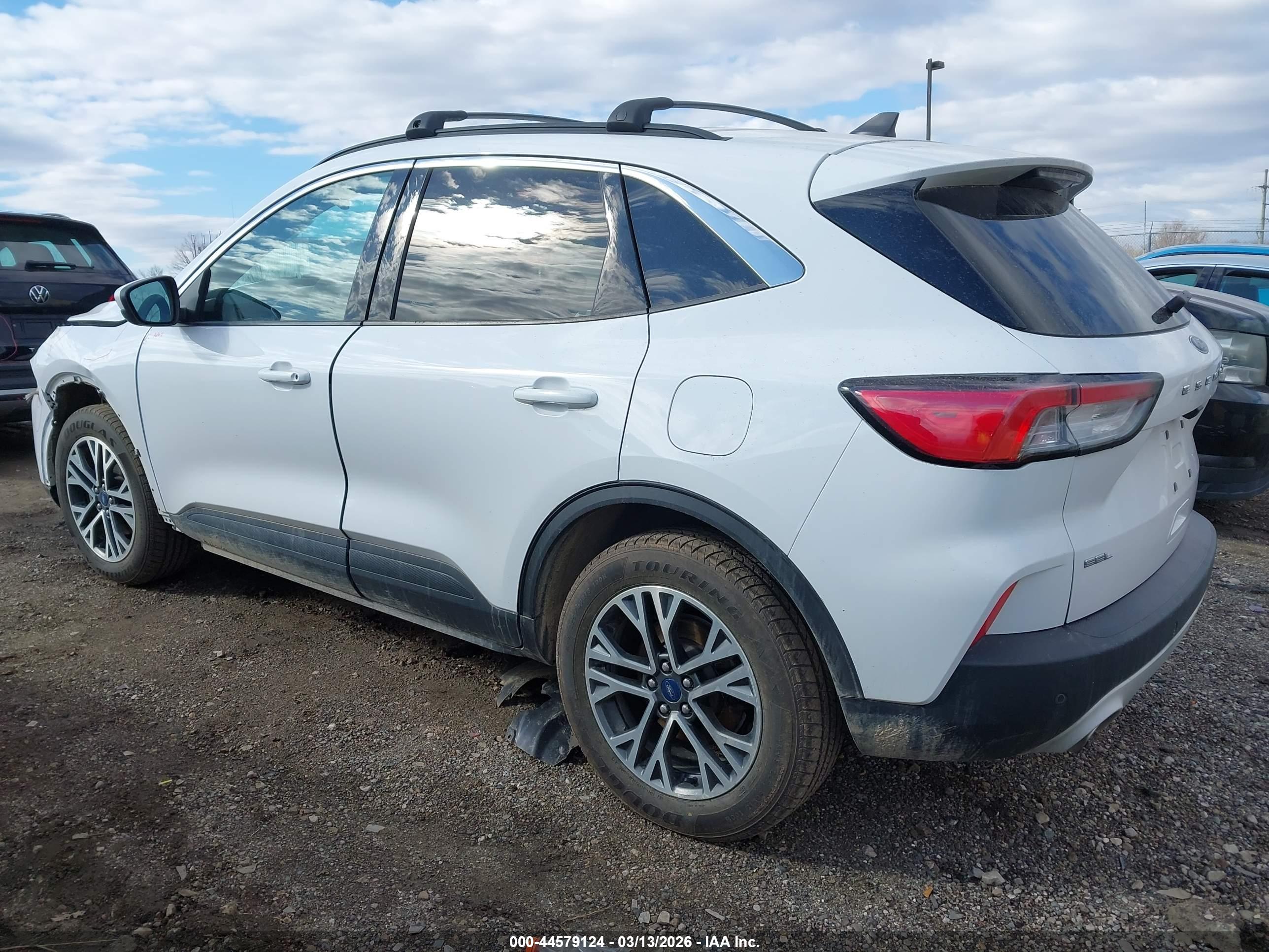 FORD ESCAPE image 3