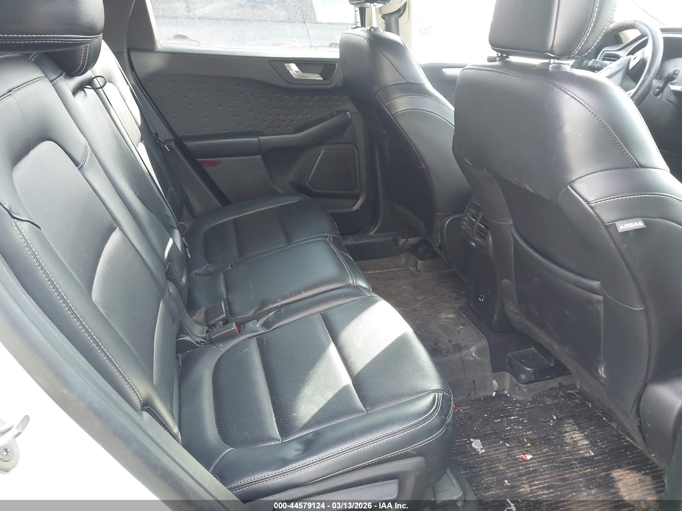 FORD ESCAPE image 8