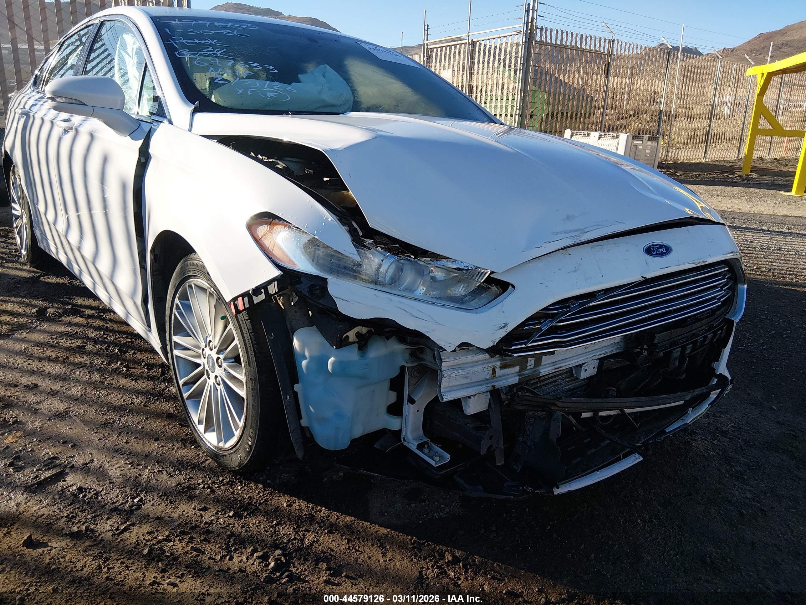 FORD FUSION image 6