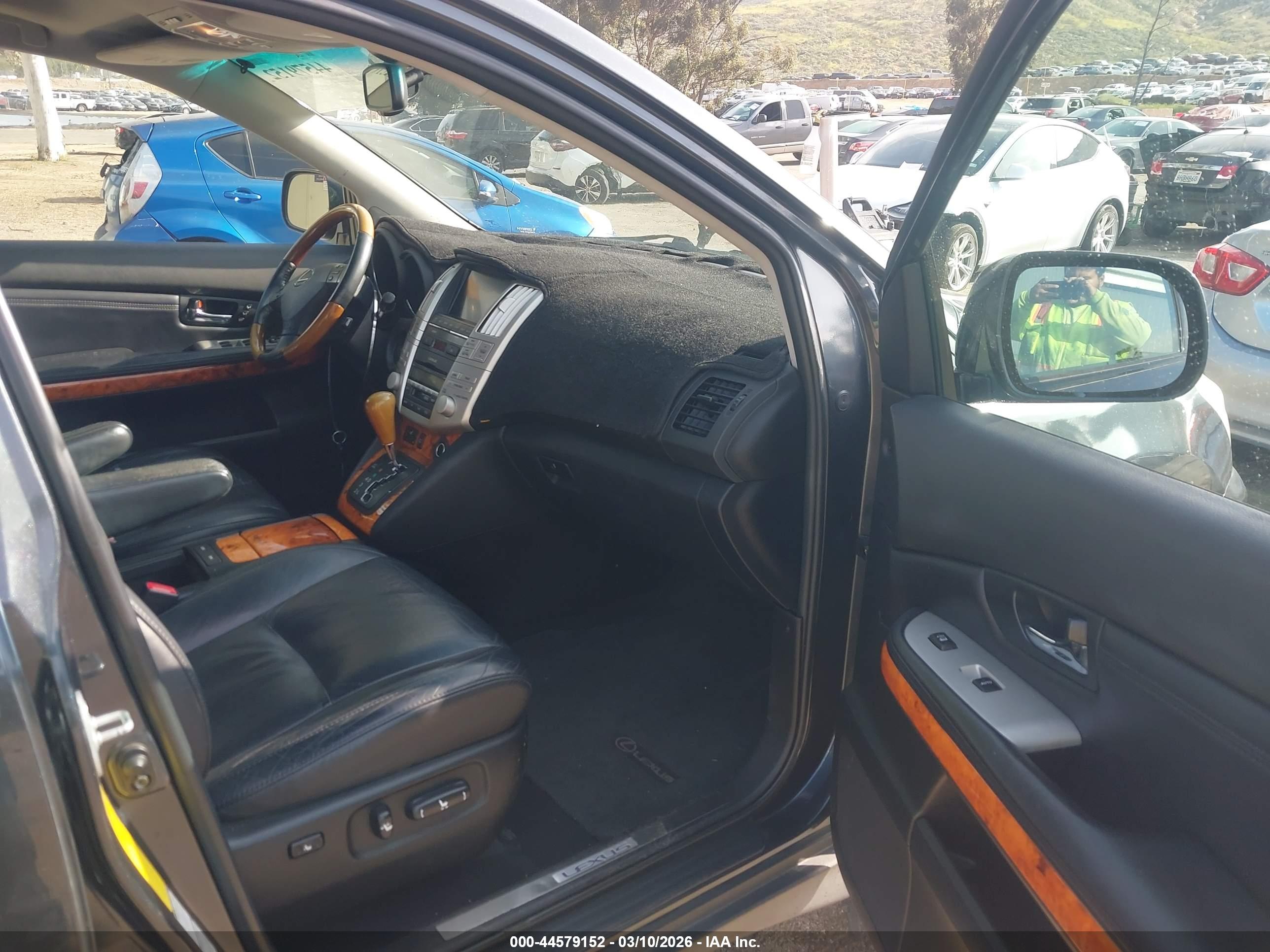 LEXUS RX image 5
