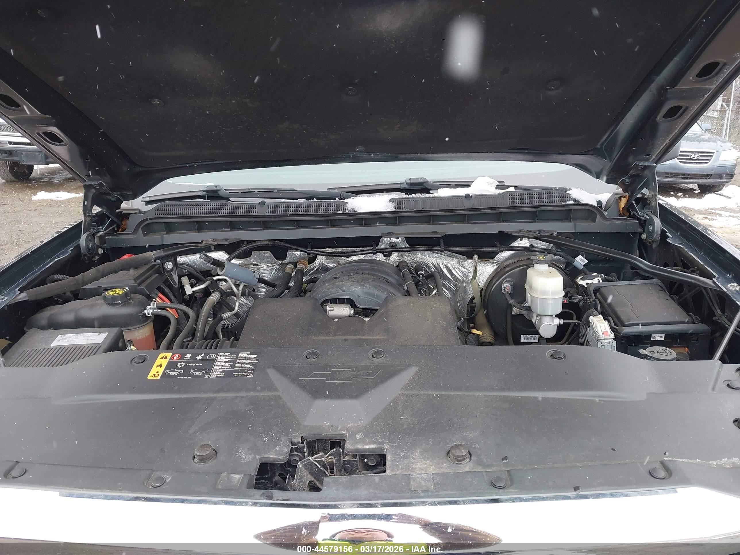 CHEVROLET SILVERADO image 10