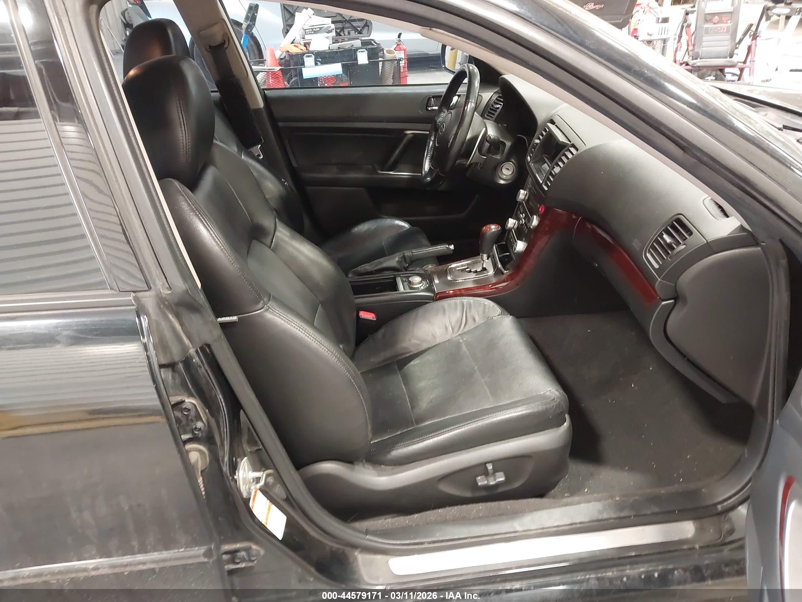 SUBARU LEGACY image 5