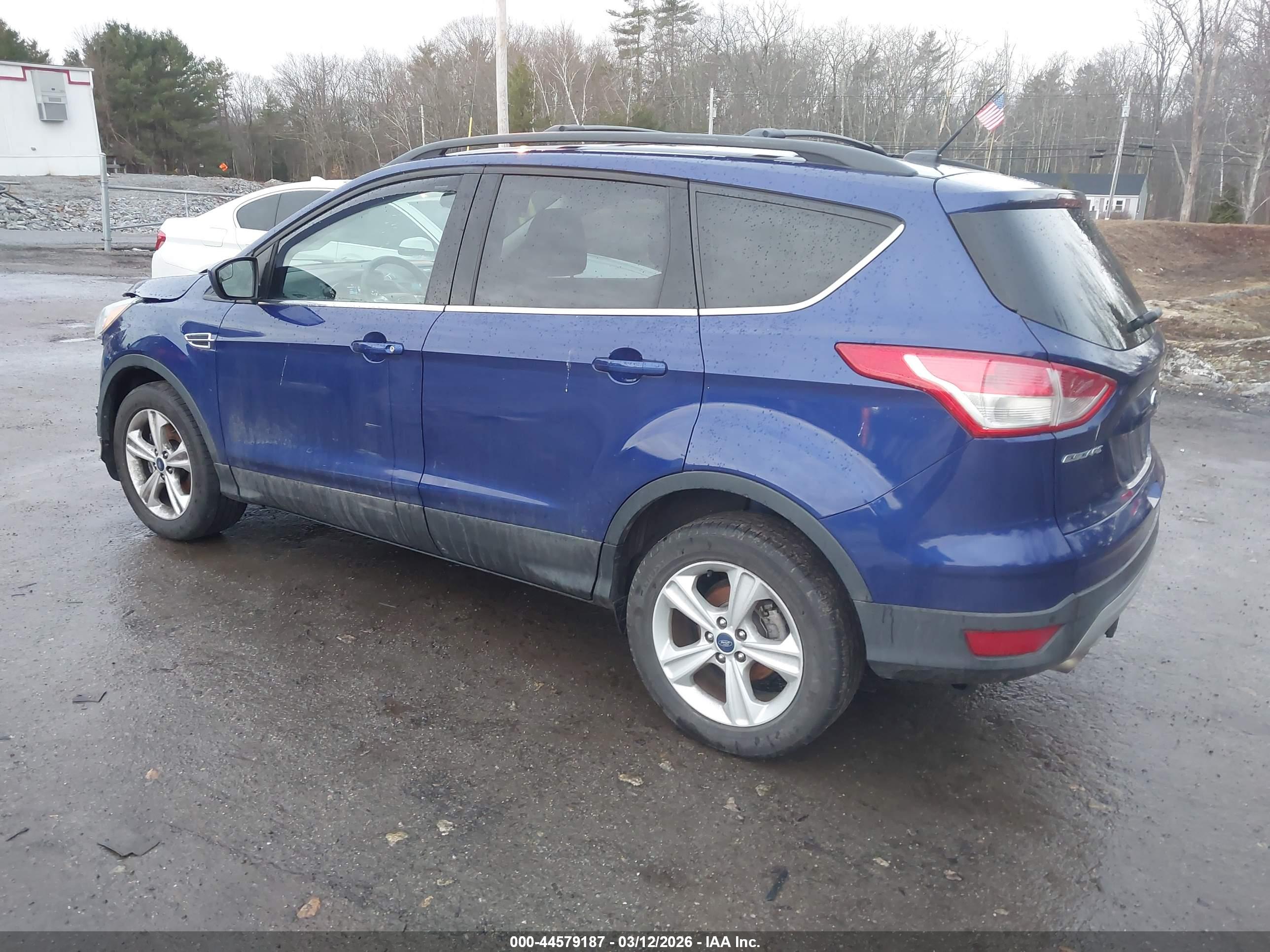 FORD ESCAPE image 3