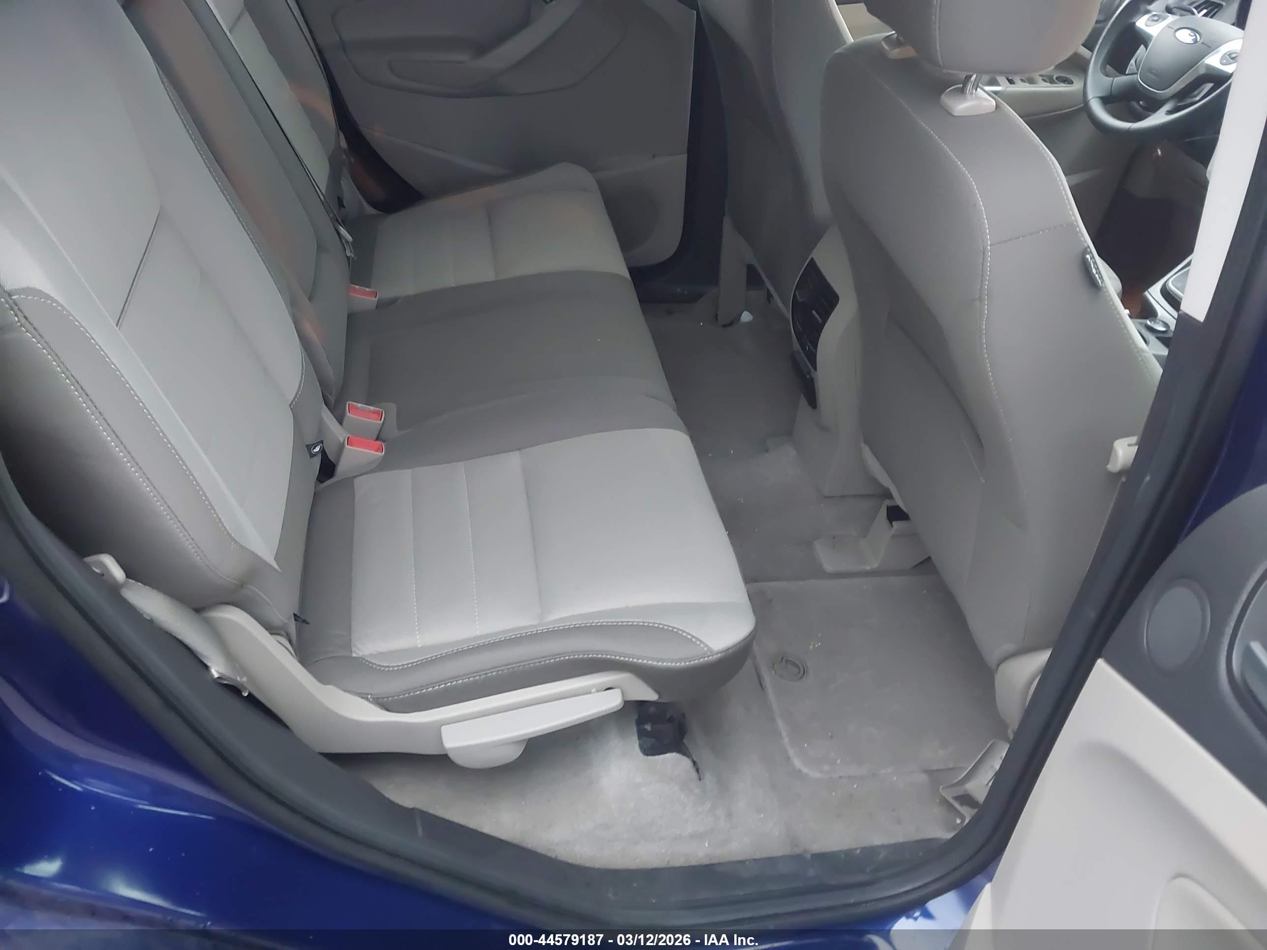 FORD ESCAPE image 8