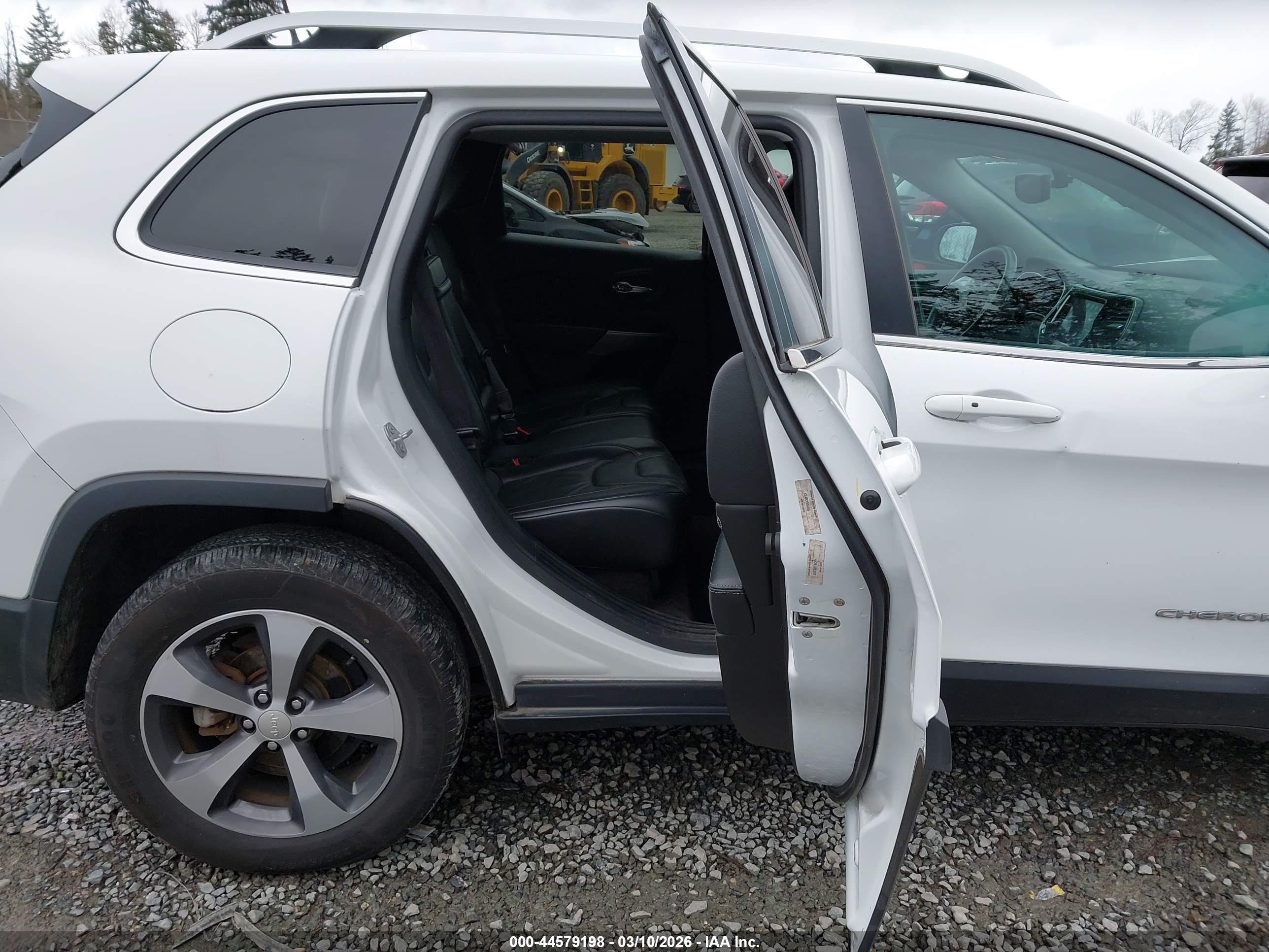 JEEP CHEROKEE image 8