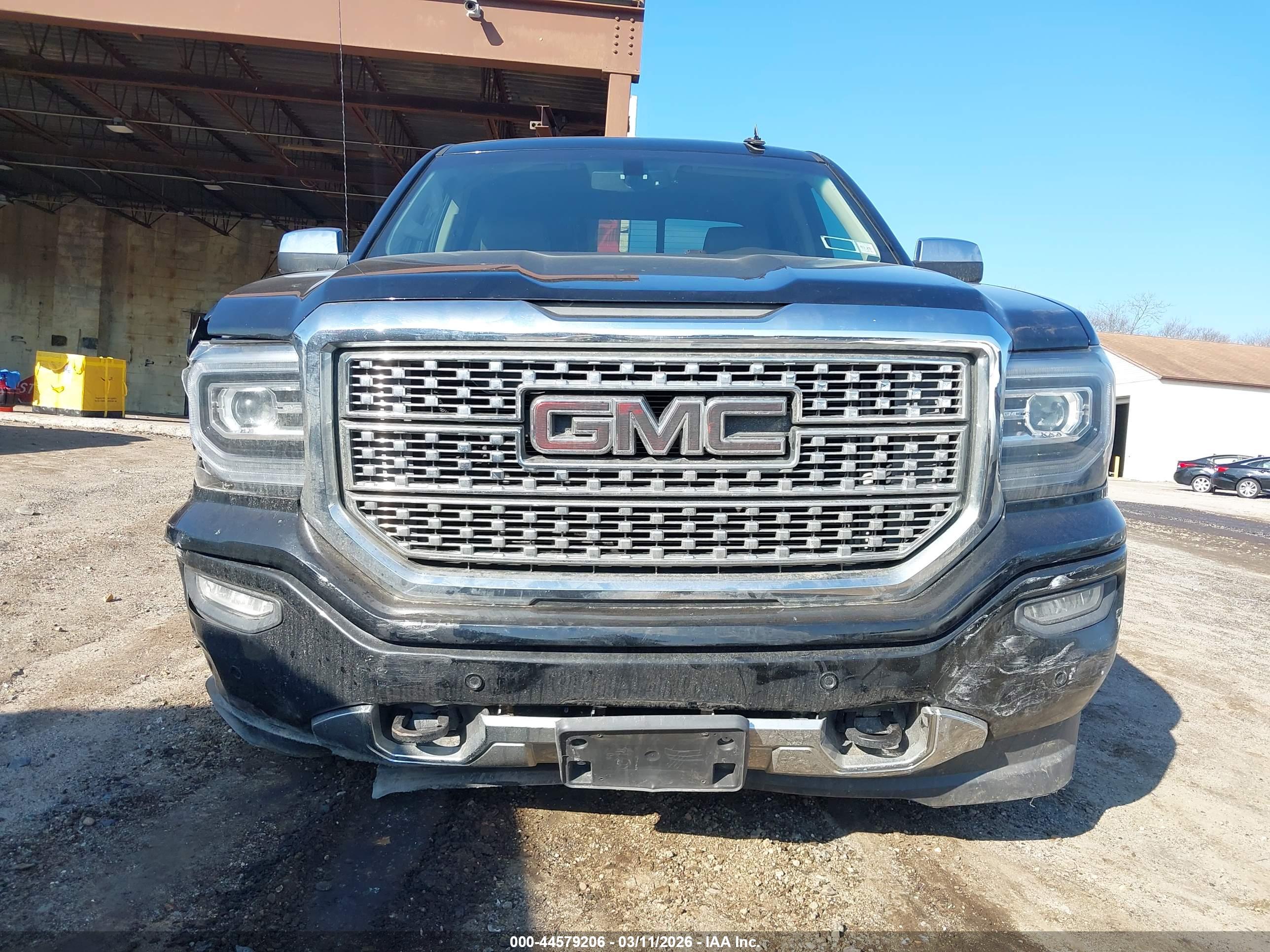 GMC SIERRA image 6
