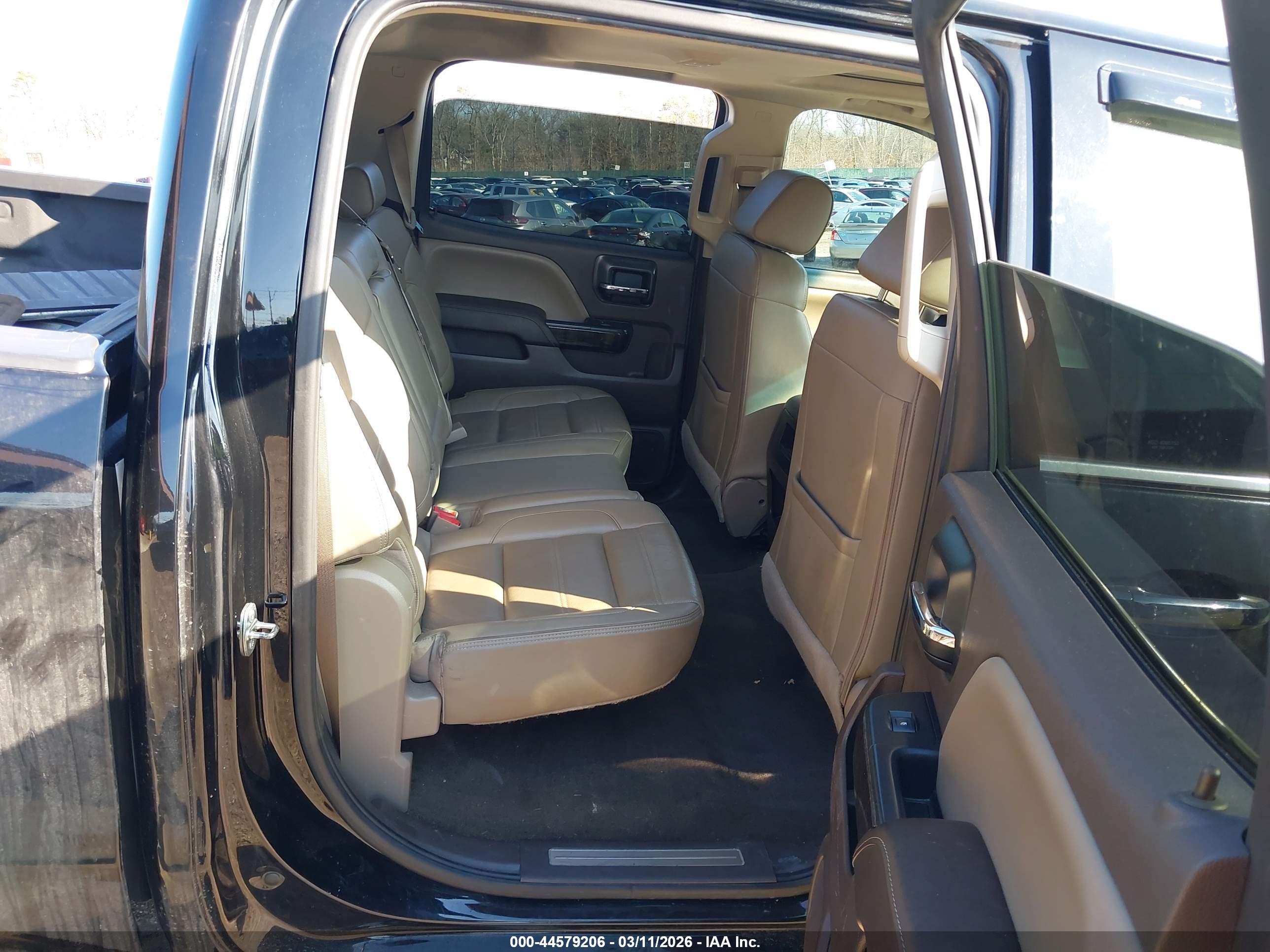 GMC SIERRA image 8