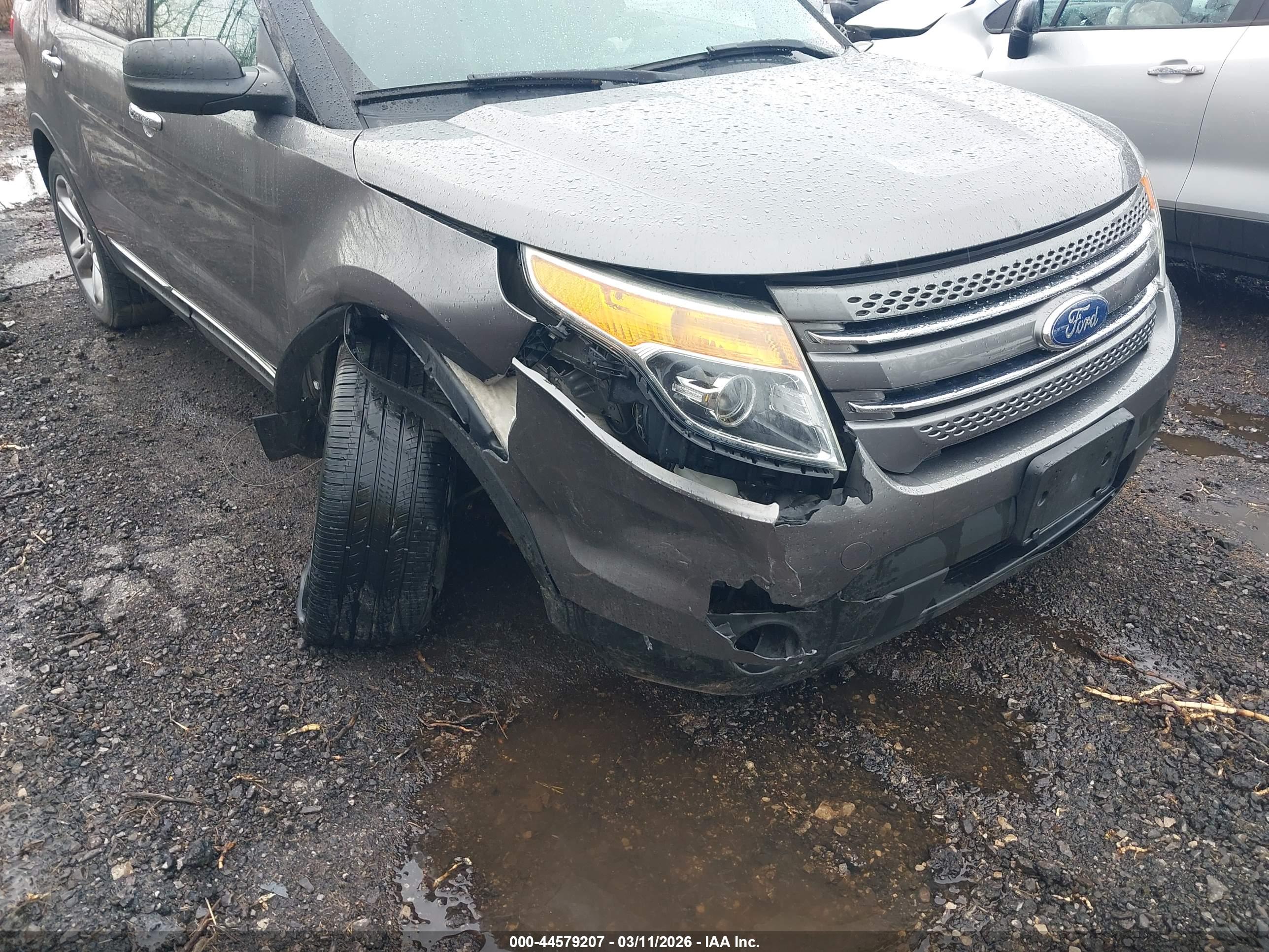 FORD EXPLORER image 6