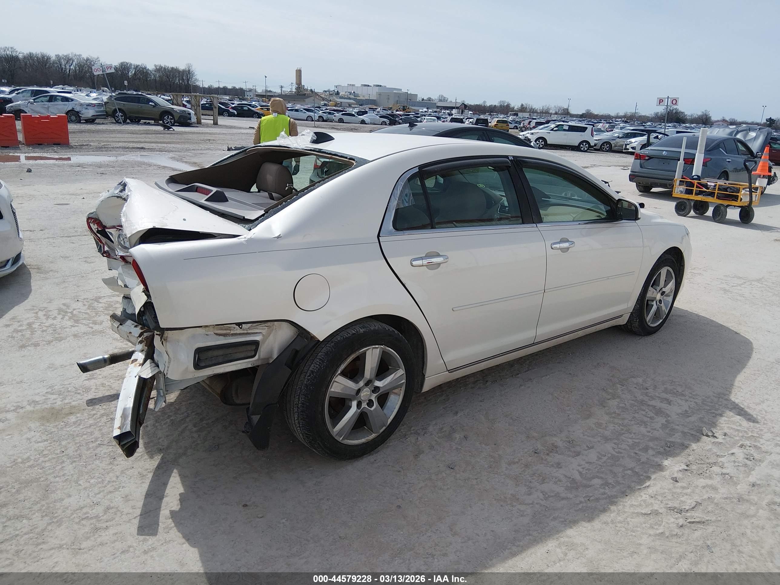 CHEVROLET MALIBU image 4