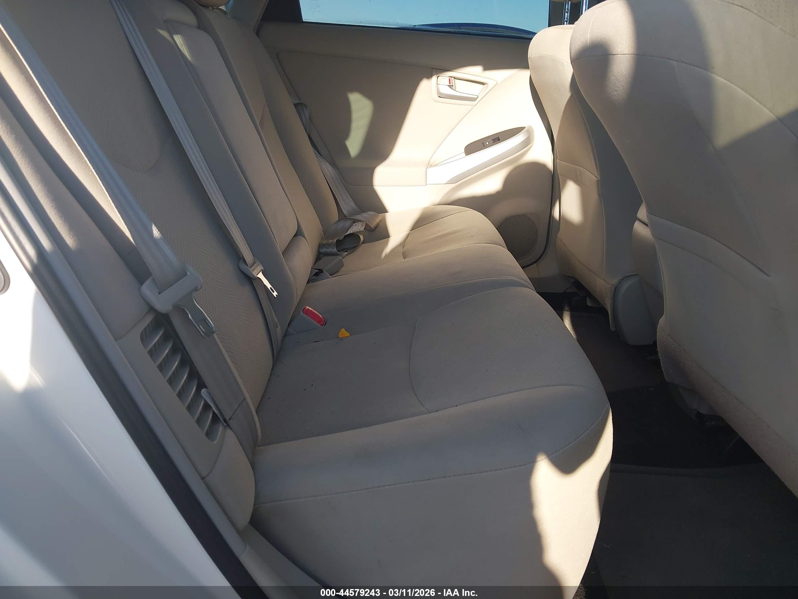 TOYOTA PRIUS image 8