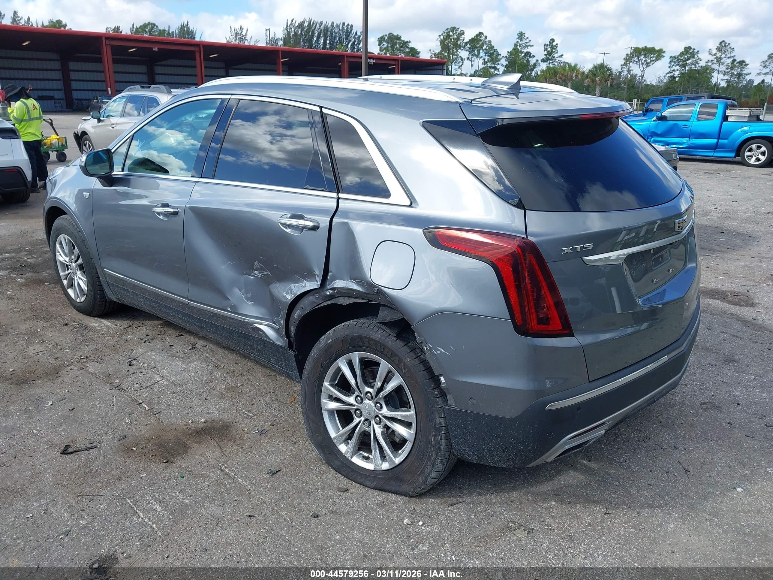 CADILLAC XT5 image 3