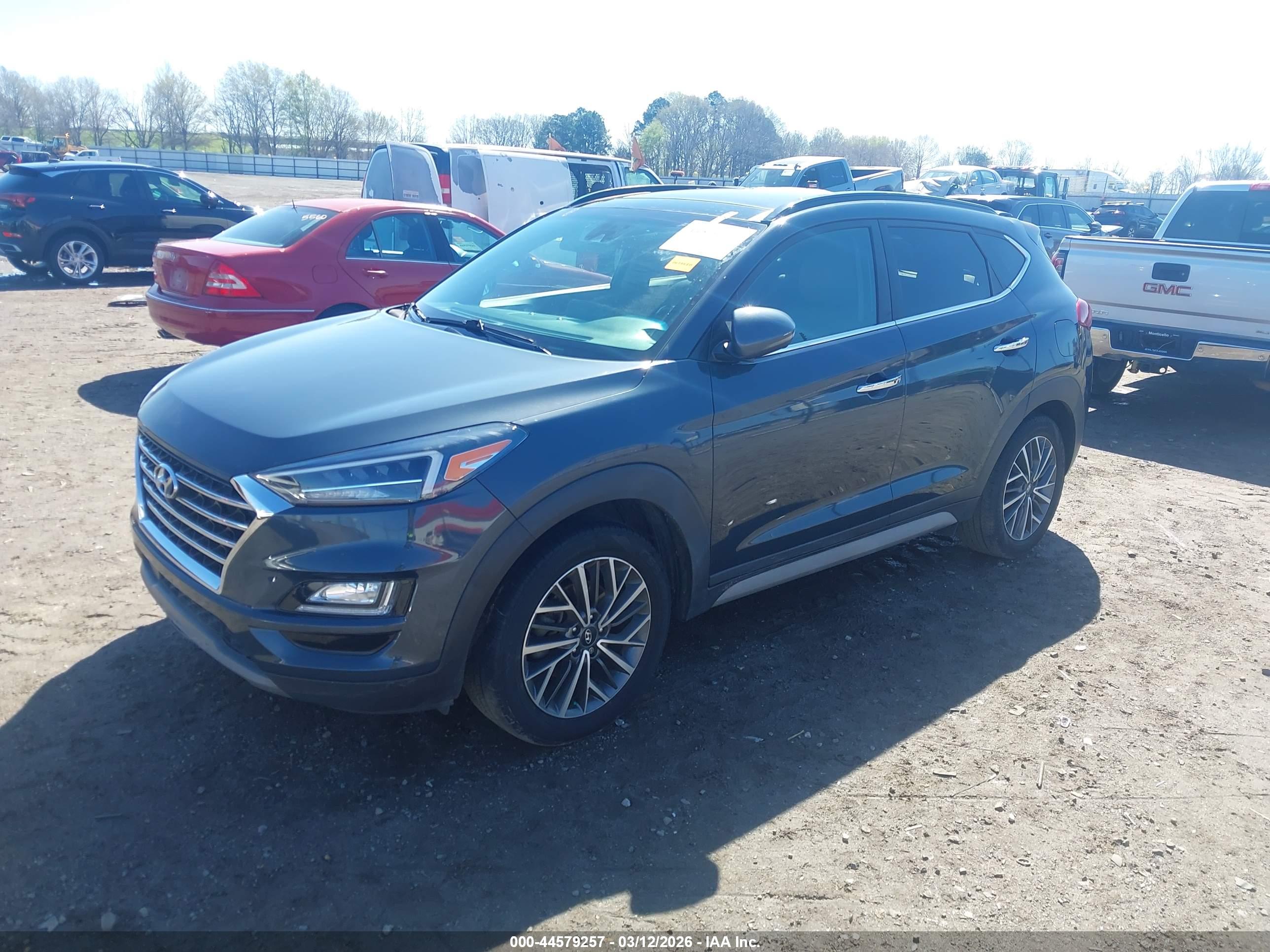 HYUNDAI TUCSON image 2