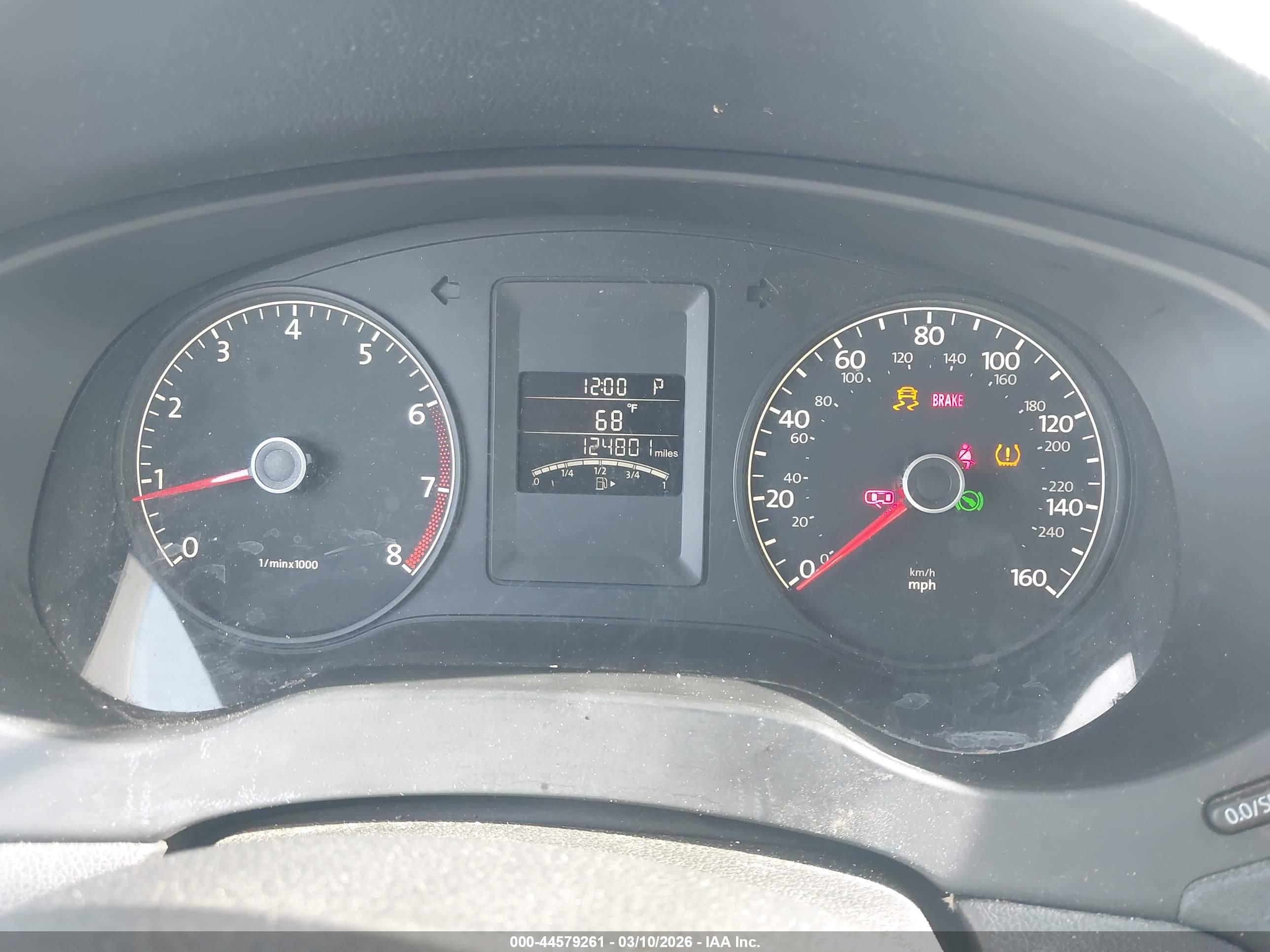 VOLKSWAGEN JETTA image 7