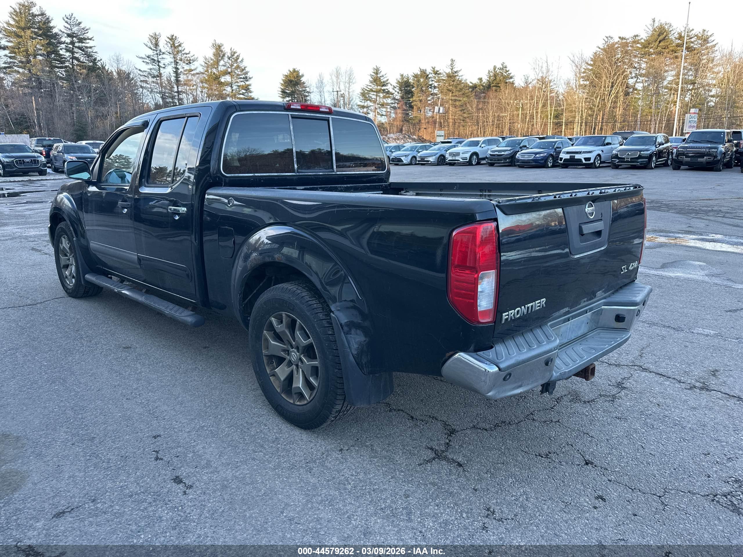 NISSAN FRONTIER image 3