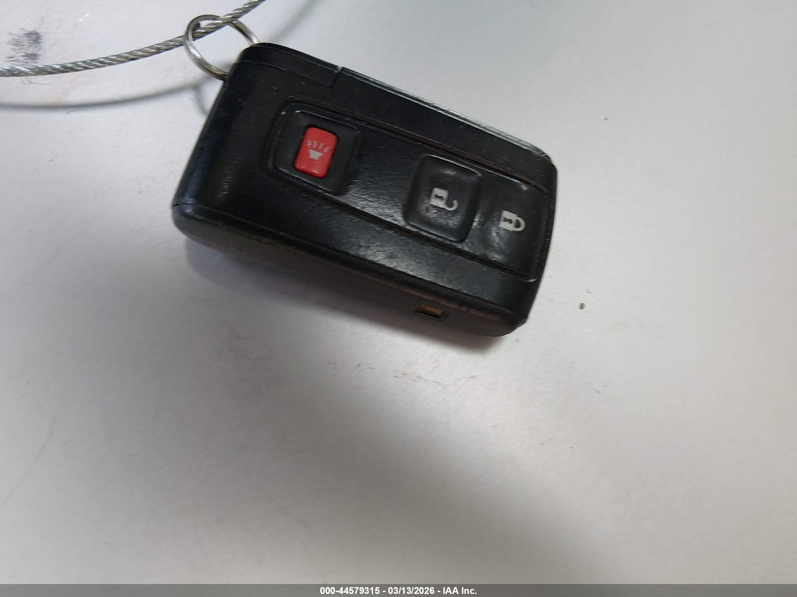 TOYOTA PRIUS image 11