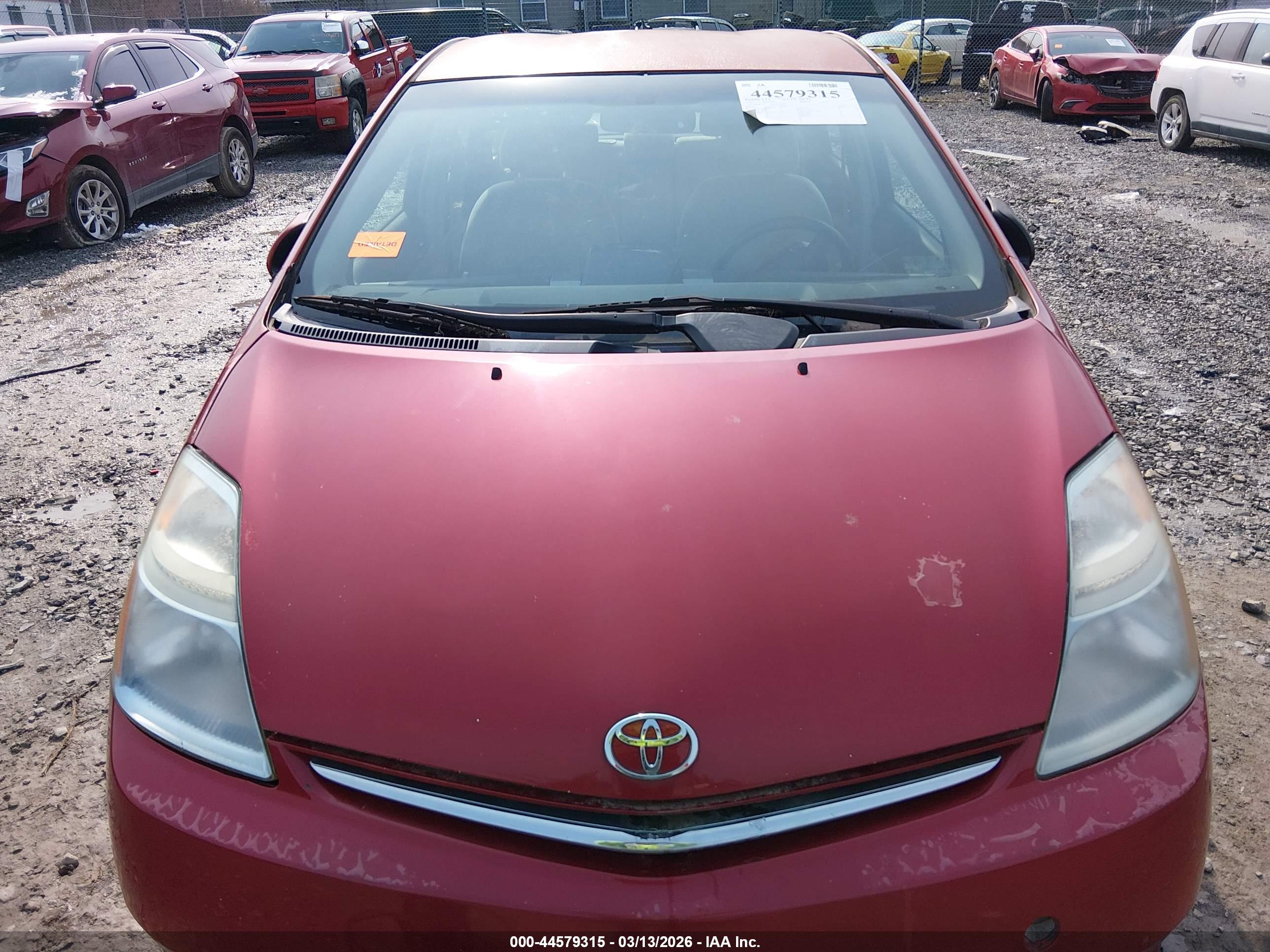 TOYOTA PRIUS image 6