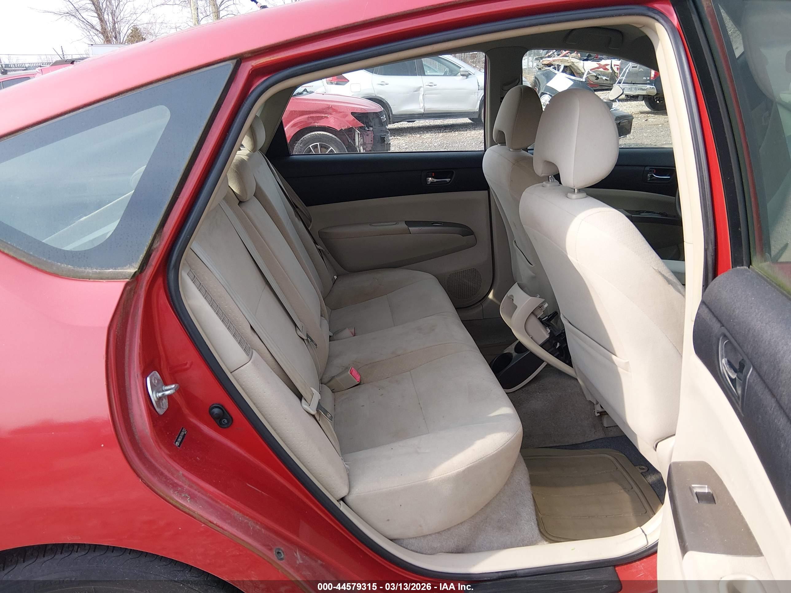 TOYOTA PRIUS image 8