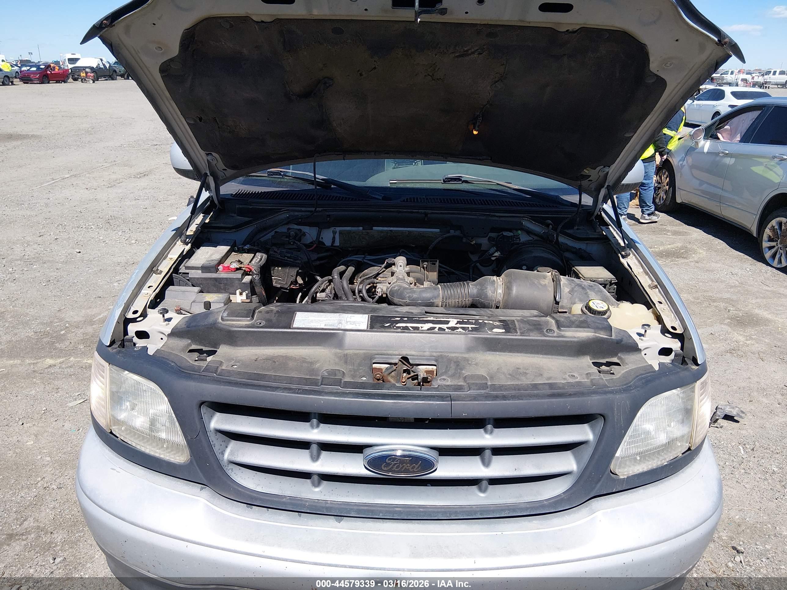 FORD F-150 image 10