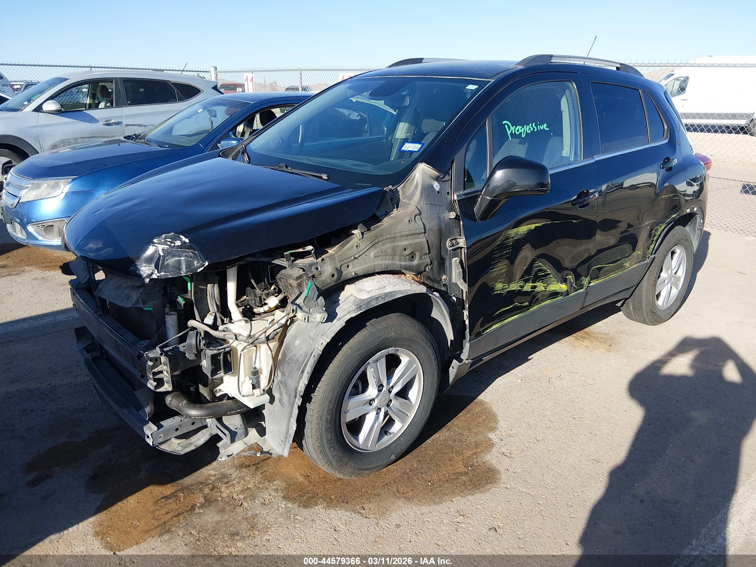 CHEVROLET TRAX image 2