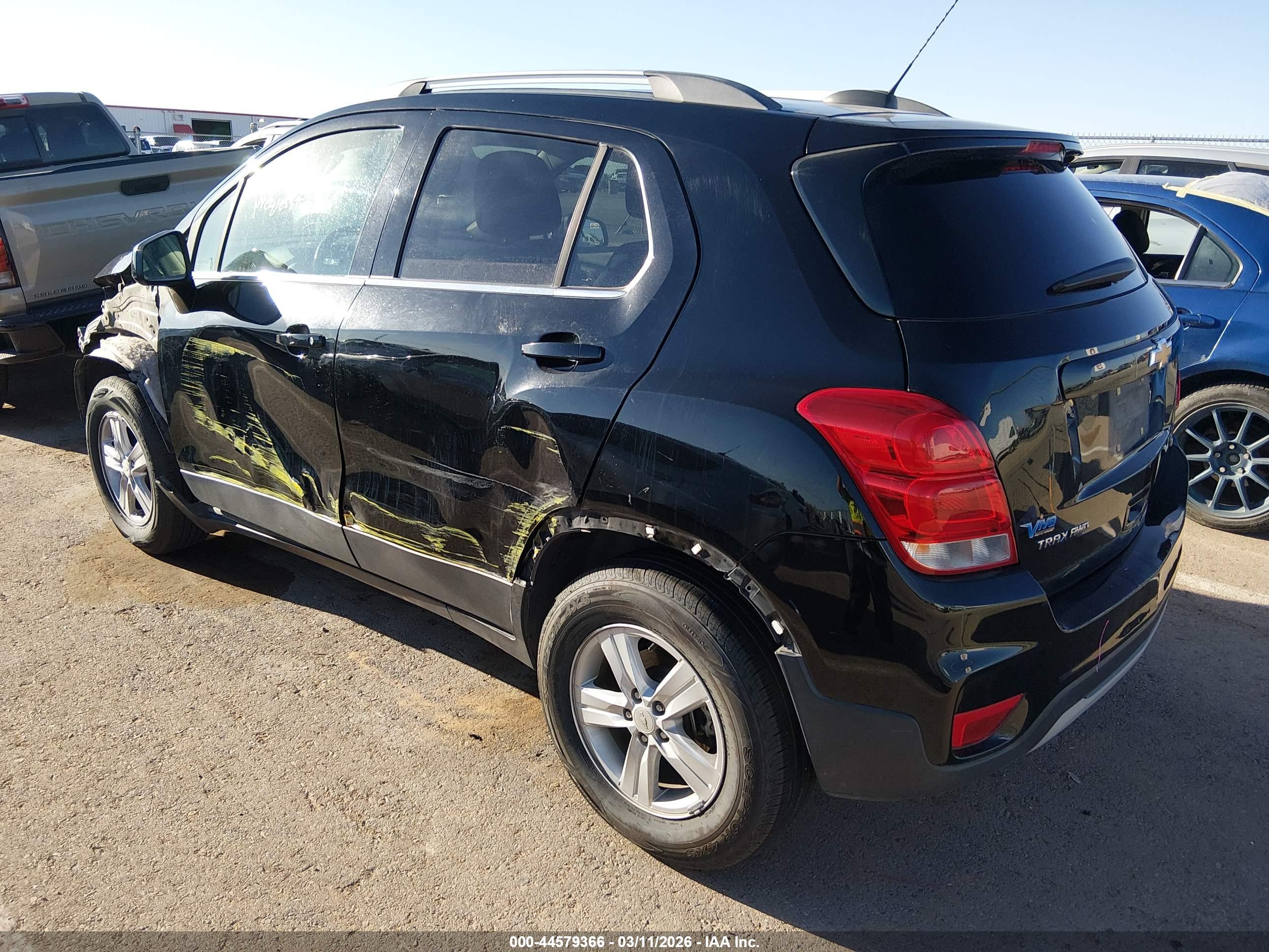 CHEVROLET TRAX image 3