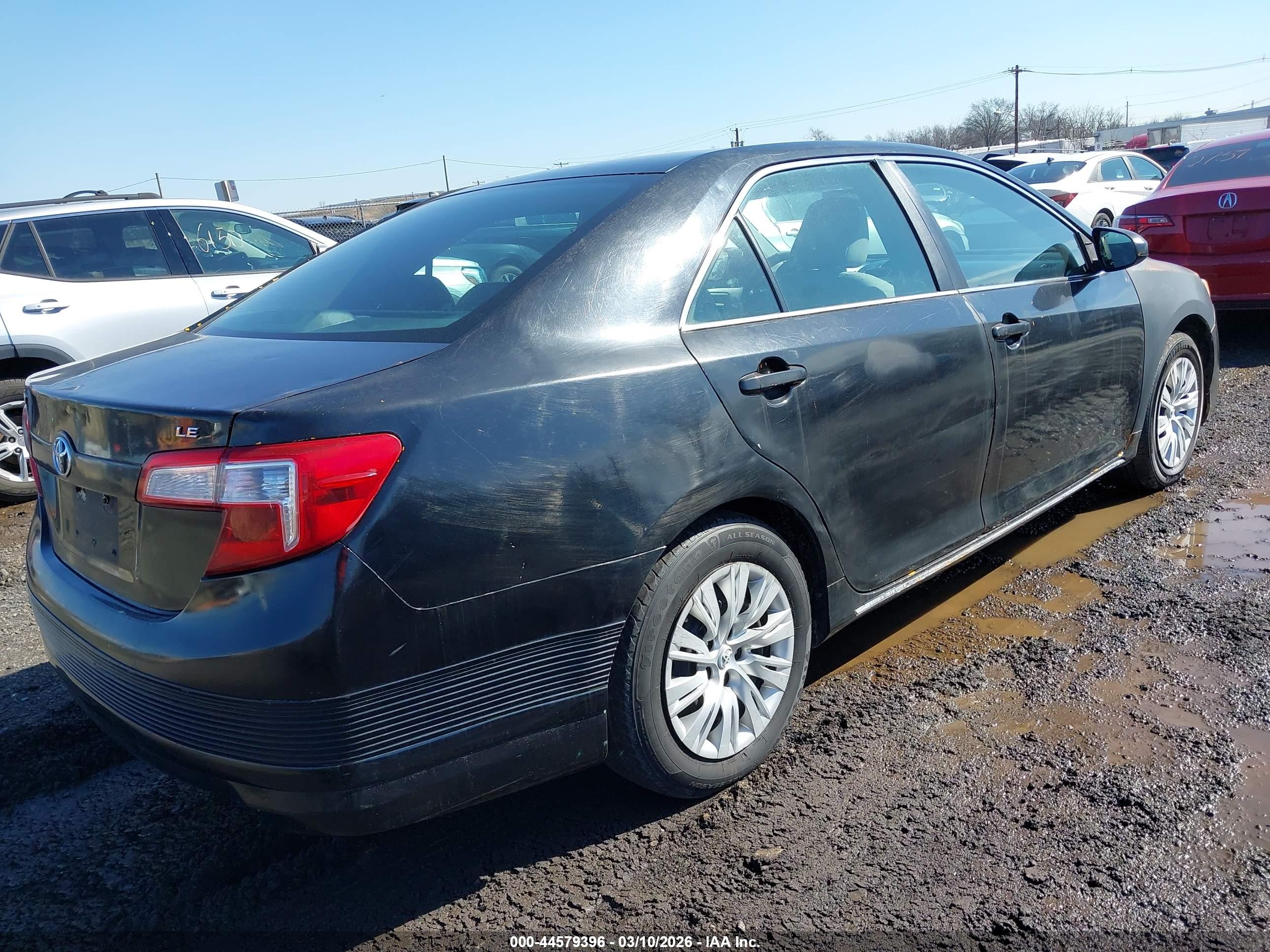 TOYOTA CAMRY image 4