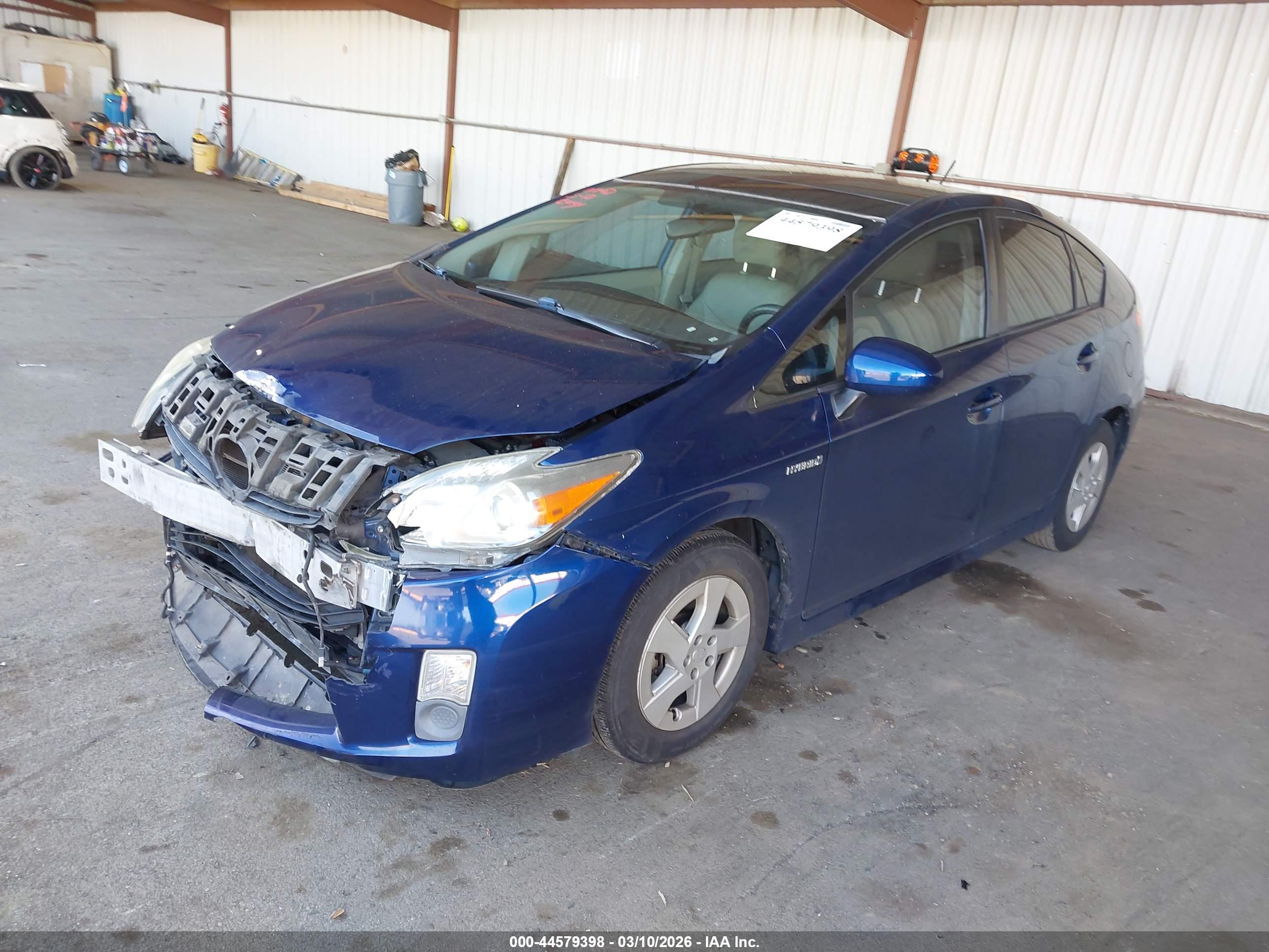 TOYOTA PRIUS image 2
