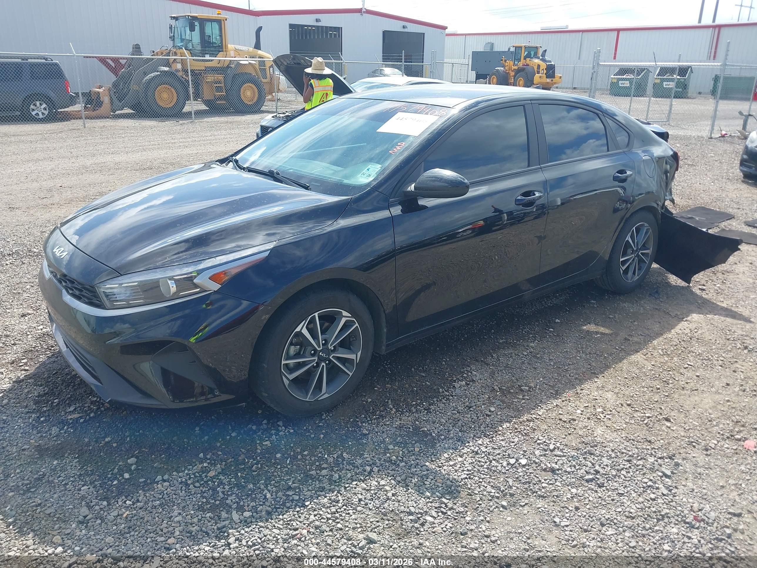 KIA FORTE image 2