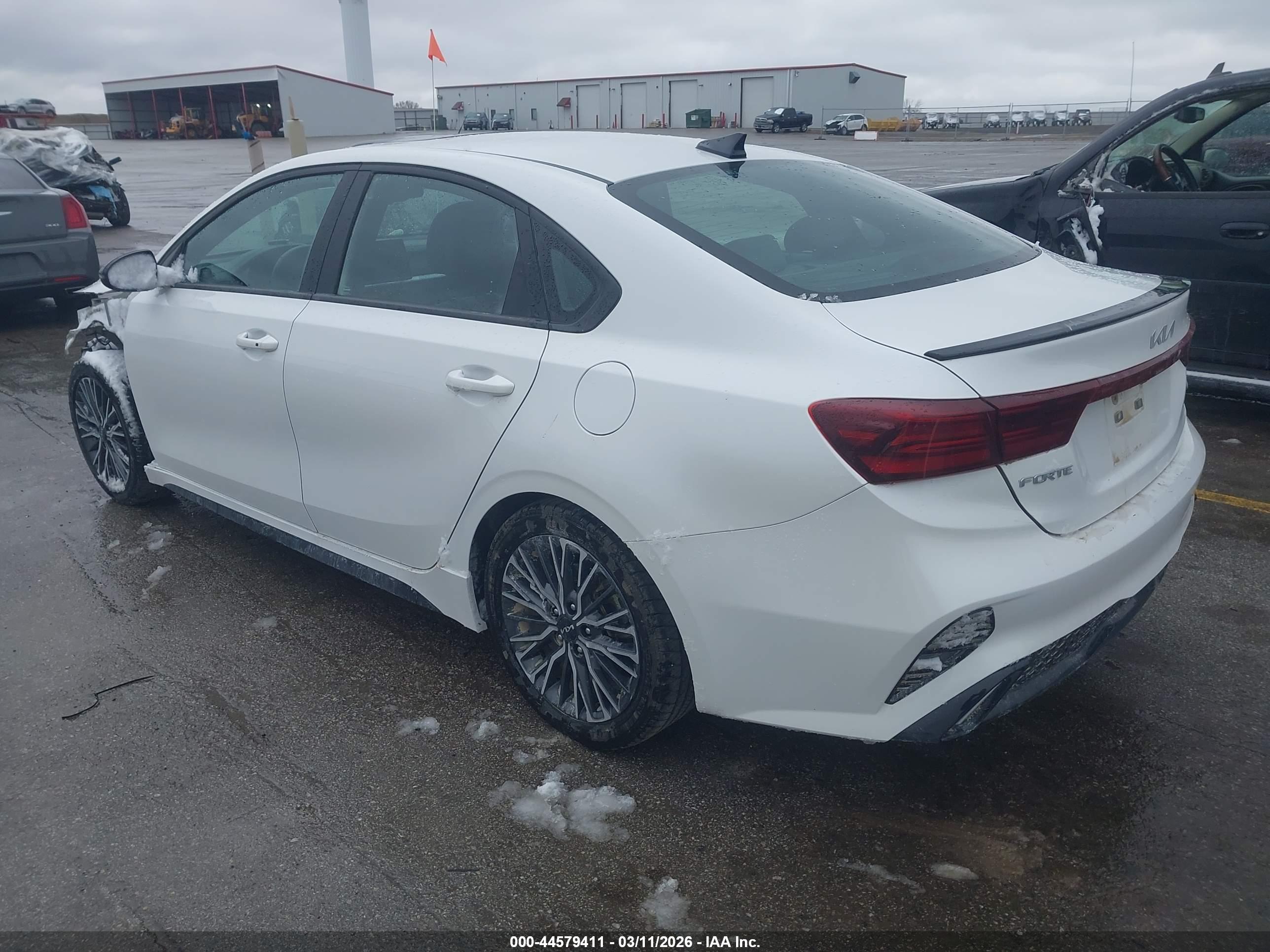 KIA FORTE image 3