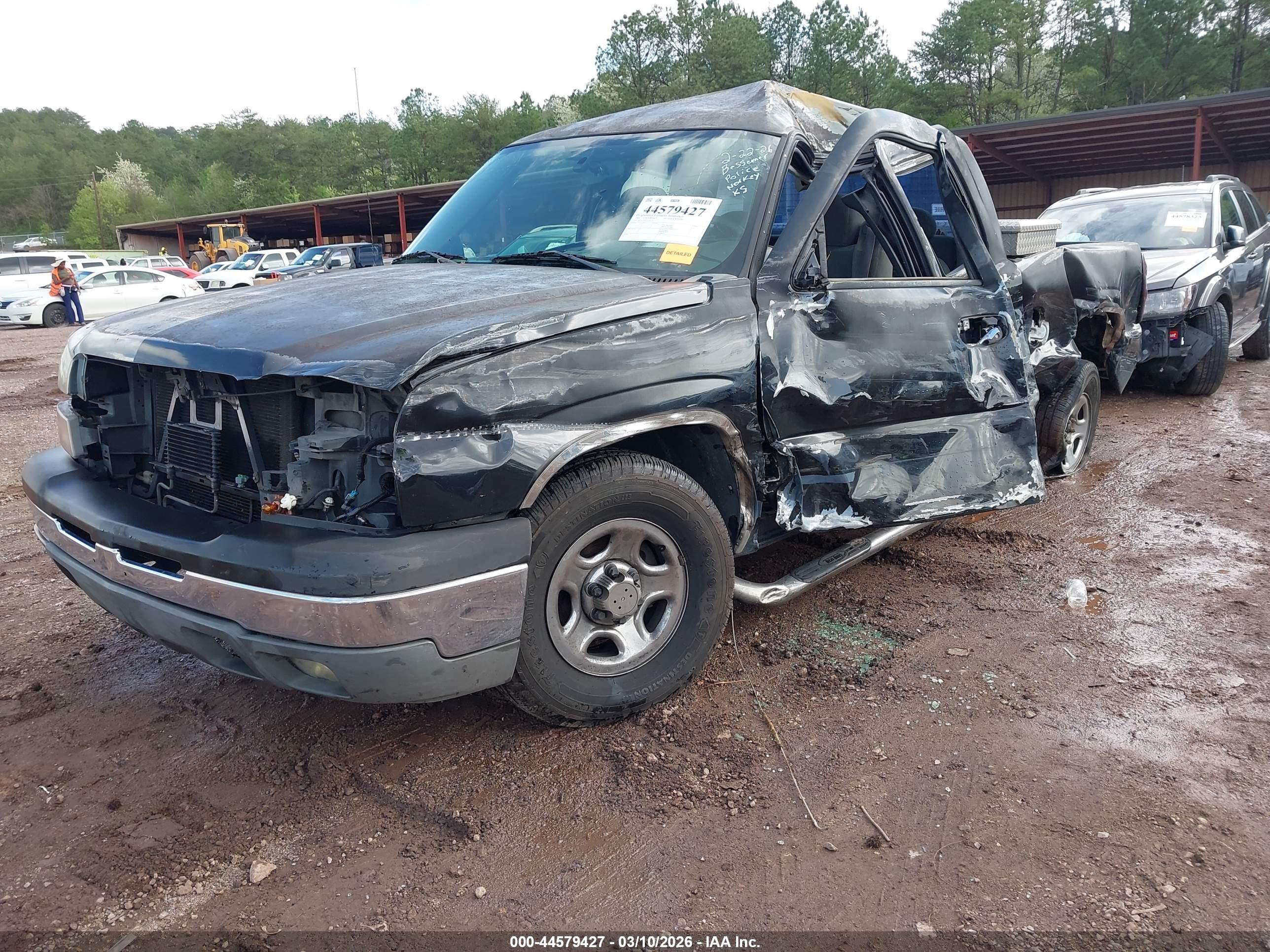 CHEVROLET SILVERADO image 2