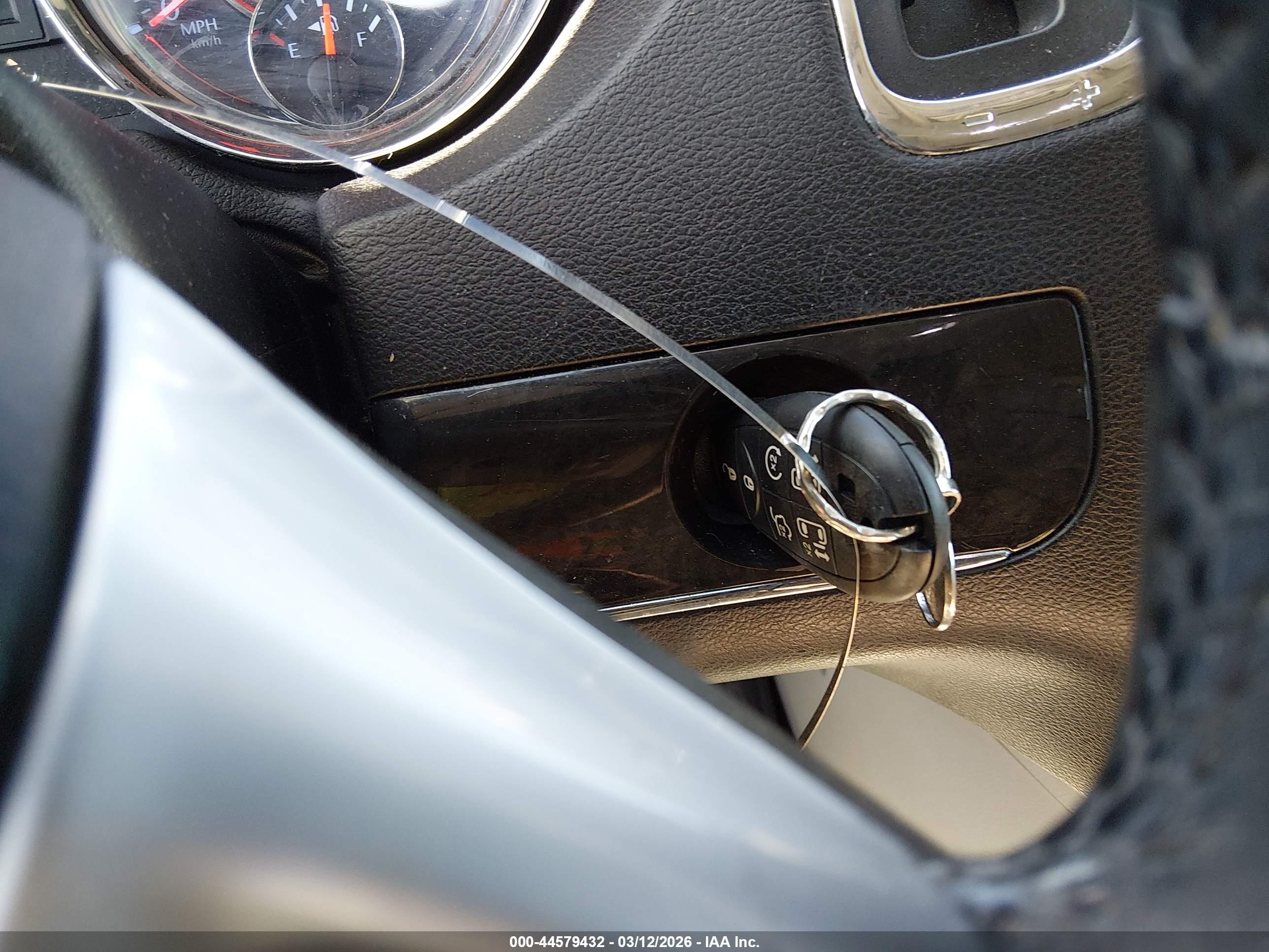 CHRYSLER TOWN image 11