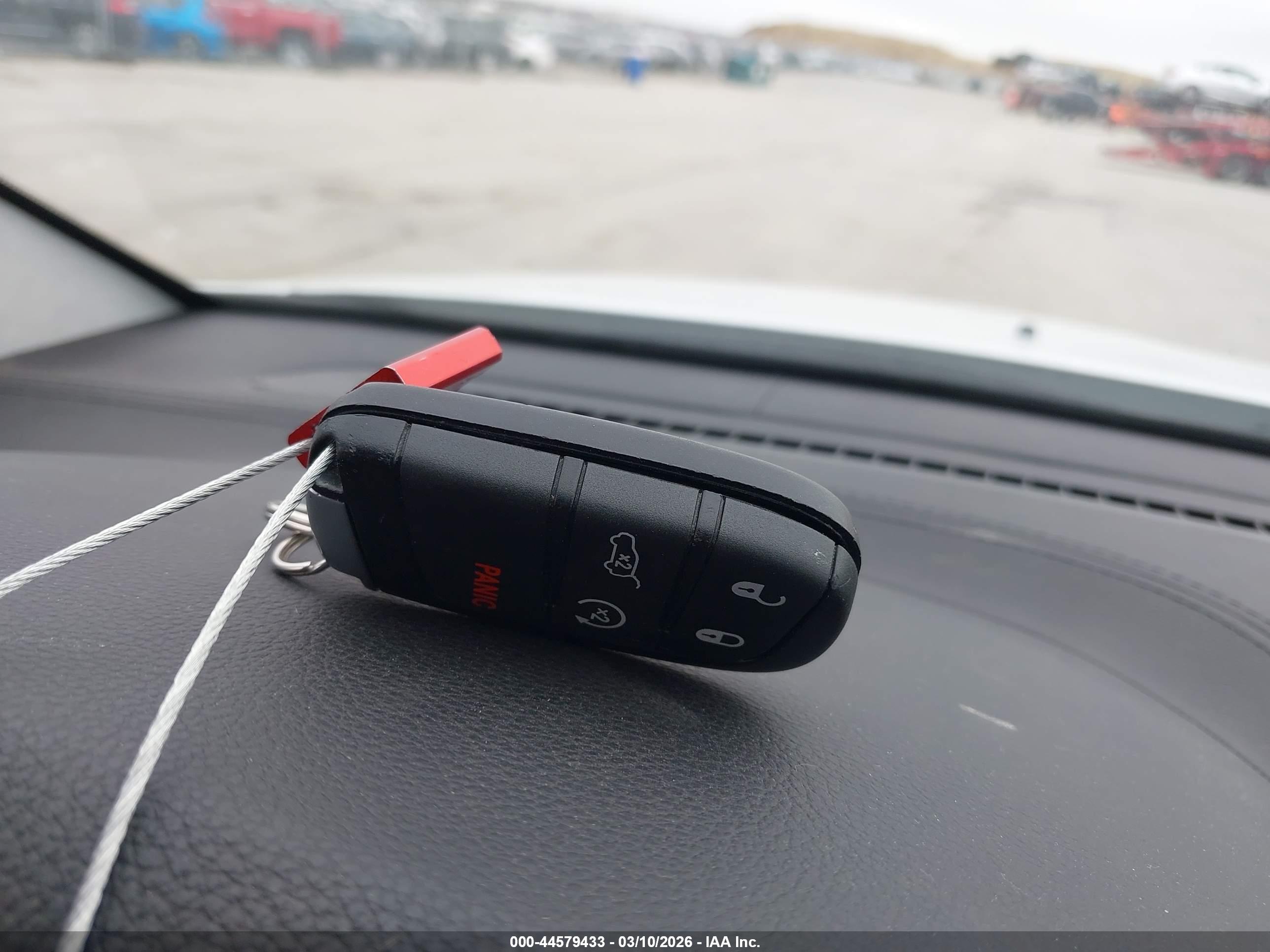 JEEP GRAND image 11