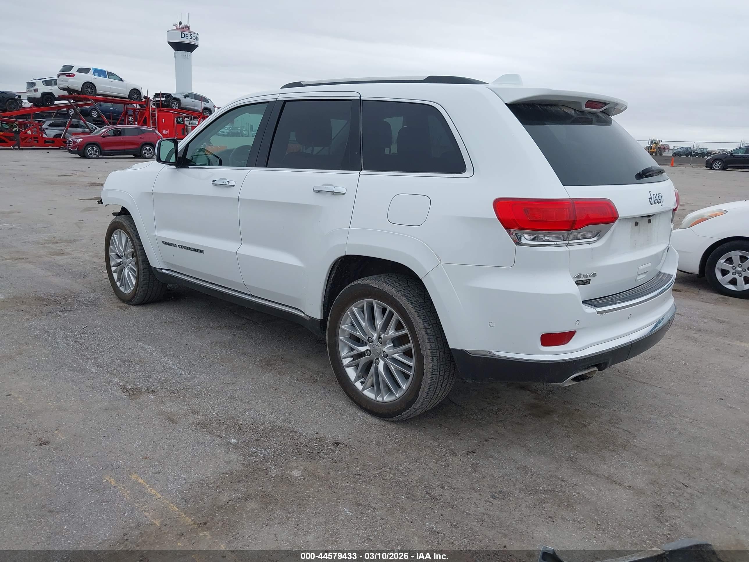 JEEP GRAND image 3