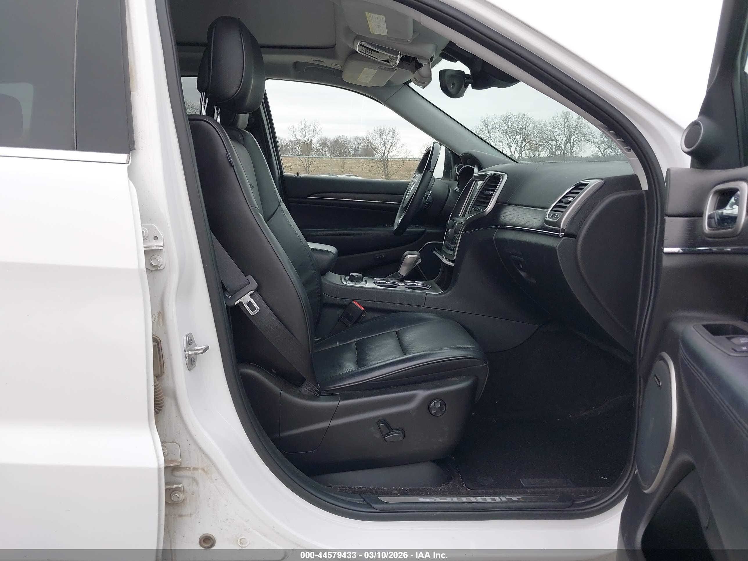 JEEP GRAND image 5
