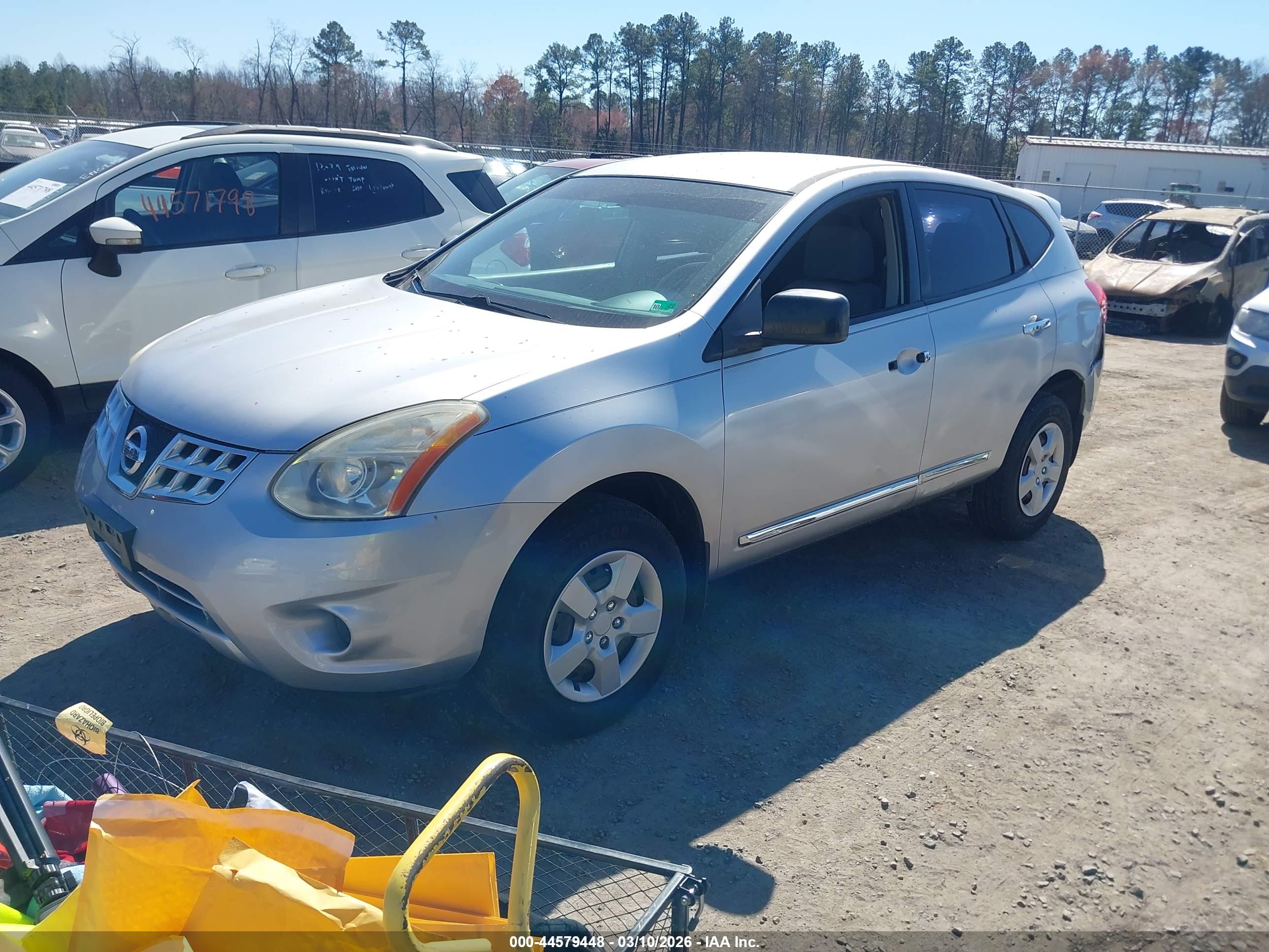NISSAN ROGUE image 2