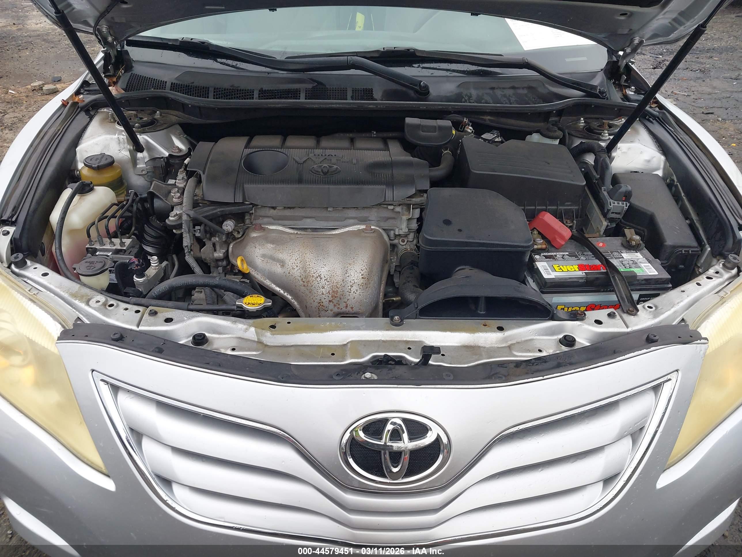 TOYOTA CAMRY image 10
