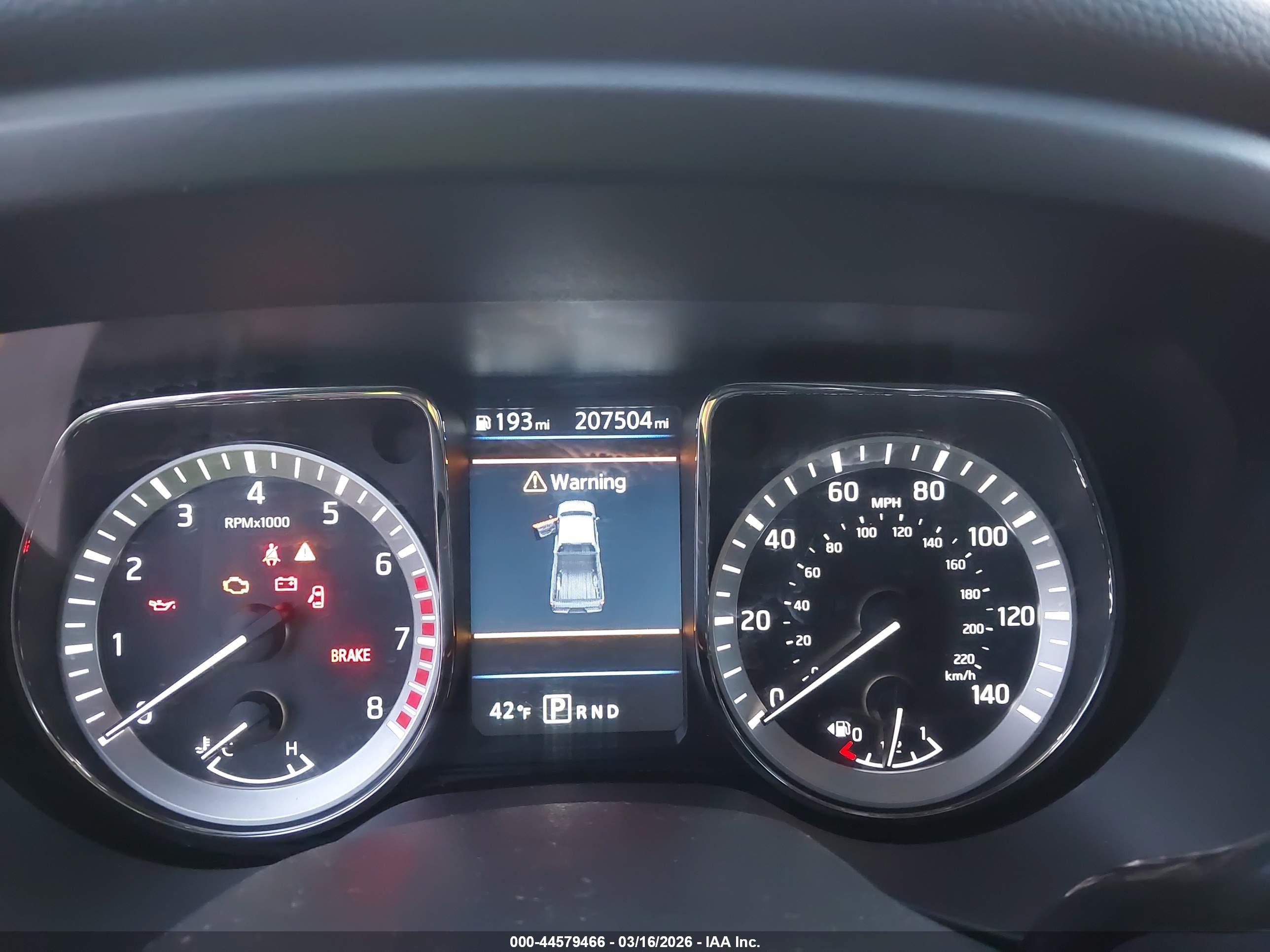 NISSAN TITAN image 7